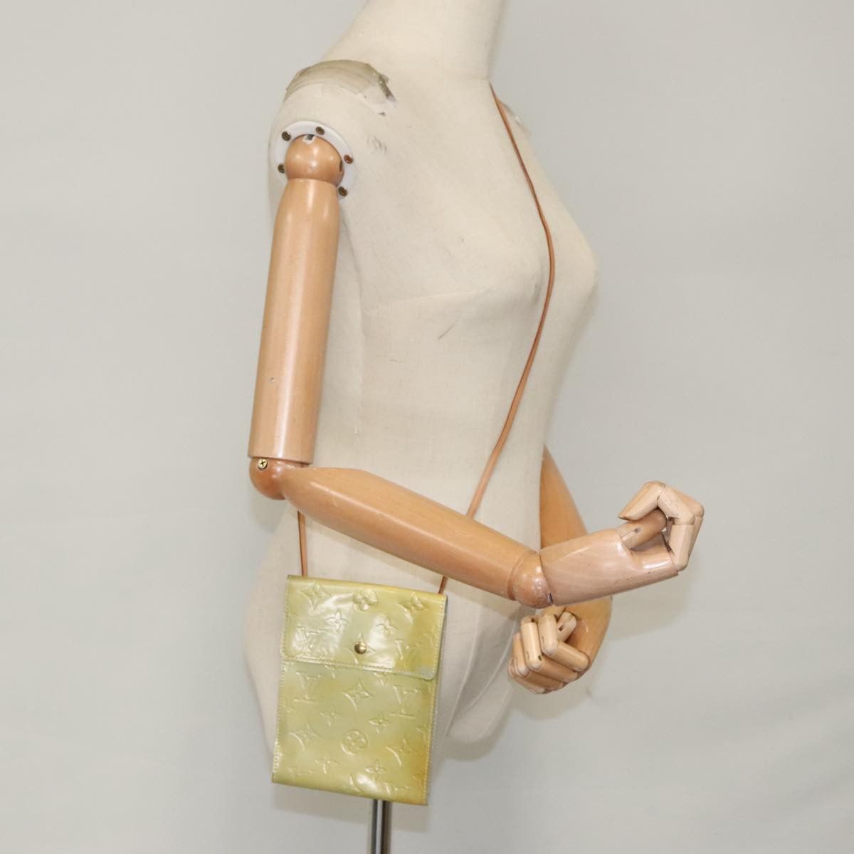 Louis Vuitton Kenmare Beige Patent Leather Shoulder Bag (Pre-Owned) Size ONE SIZE - 20 Thumbnail