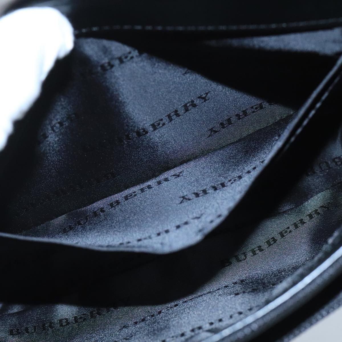 Burberry Black Canvas Clutch Bag (Pre-Owned) Size ONE SIZE - 18 Thumbnail