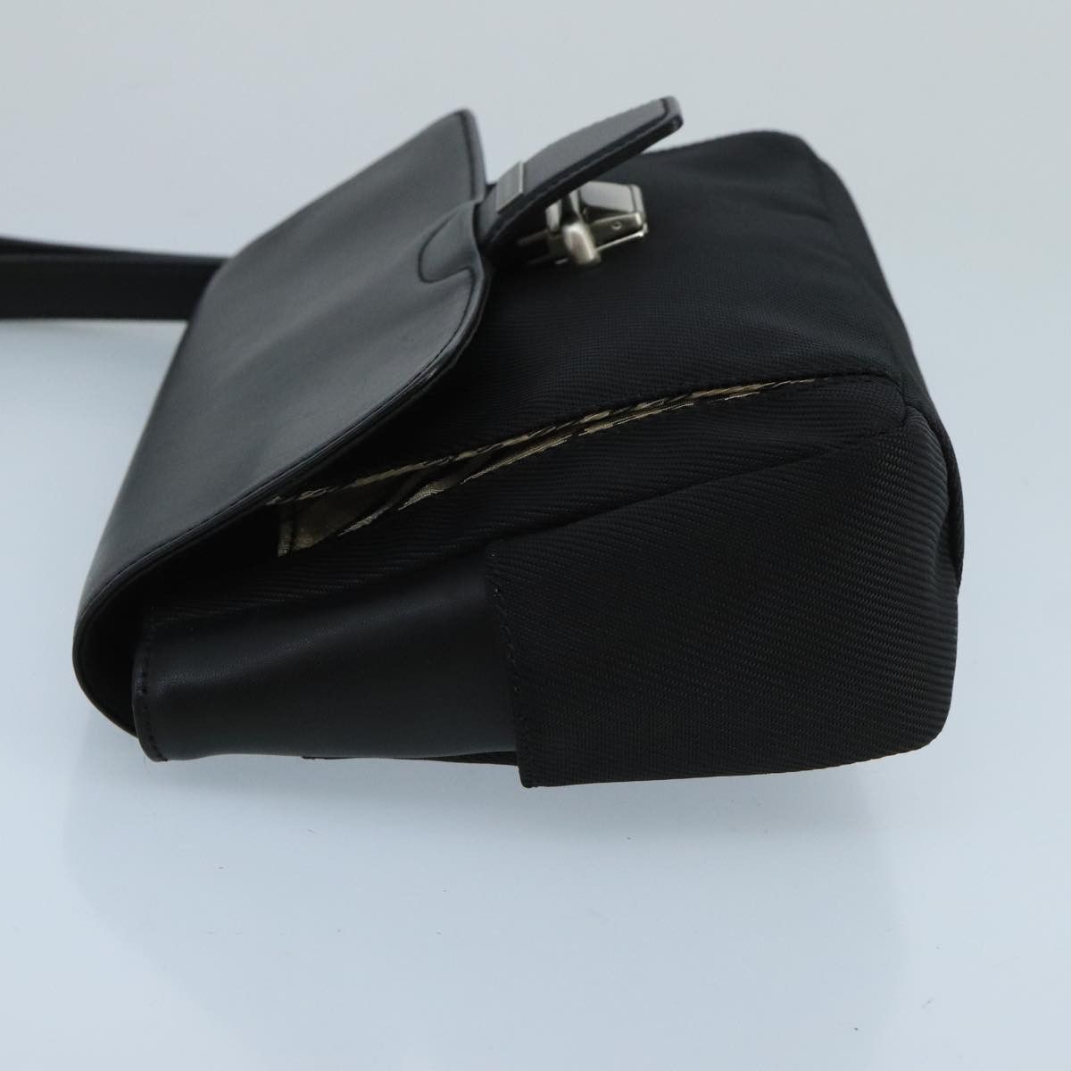 Burberry Black Canvas Clutch Bag (Pre-Owned) Size ONE SIZE - 9 Thumbnail