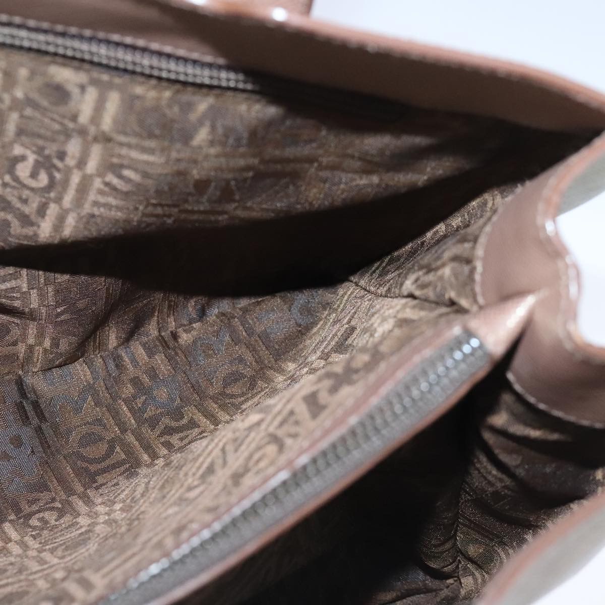 Salvatore Ferragamo Gancini Brown Leather Handbag (Pre-Owned) Size ONE SIZE - 18 Thumbnail