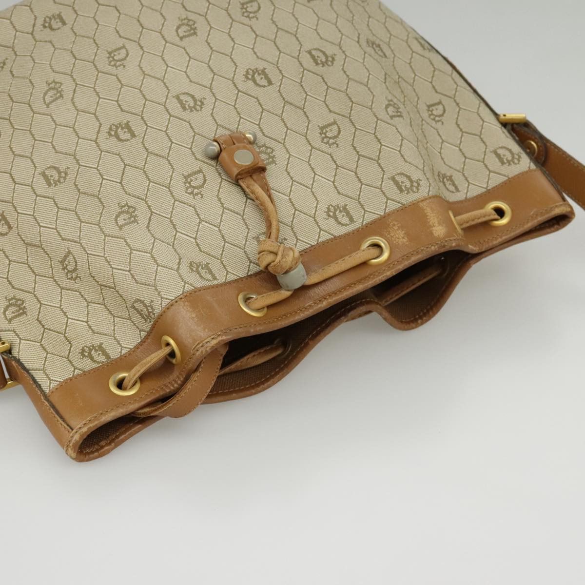 Dior Honeycomb Beige Canvas Shoulder Bag (Pre-Owned) Size ONE SIZE - 18 Thumbnail