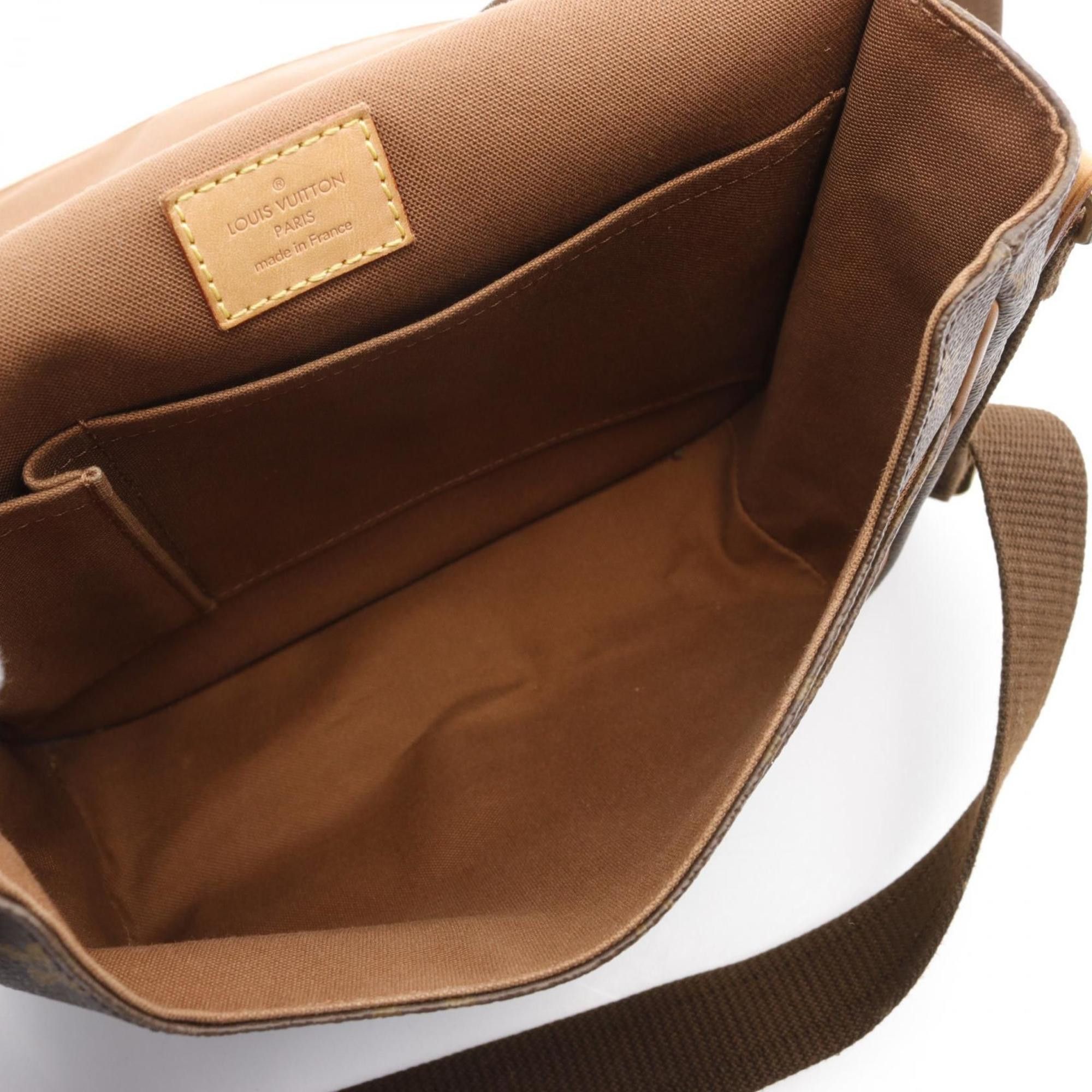 Louis Vuitton Louis Vuitton Bosphore shoulder Size ONE SIZE - 8 Thumbnail
