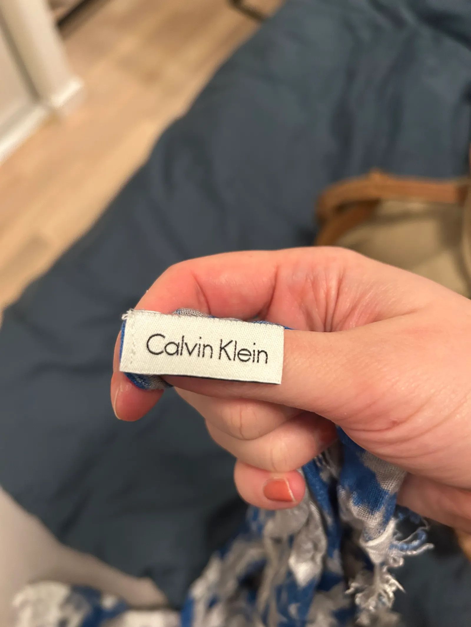 Calvin Klein Calvin Klein Scarf Size ONE SIZE - 2 Thumbnail