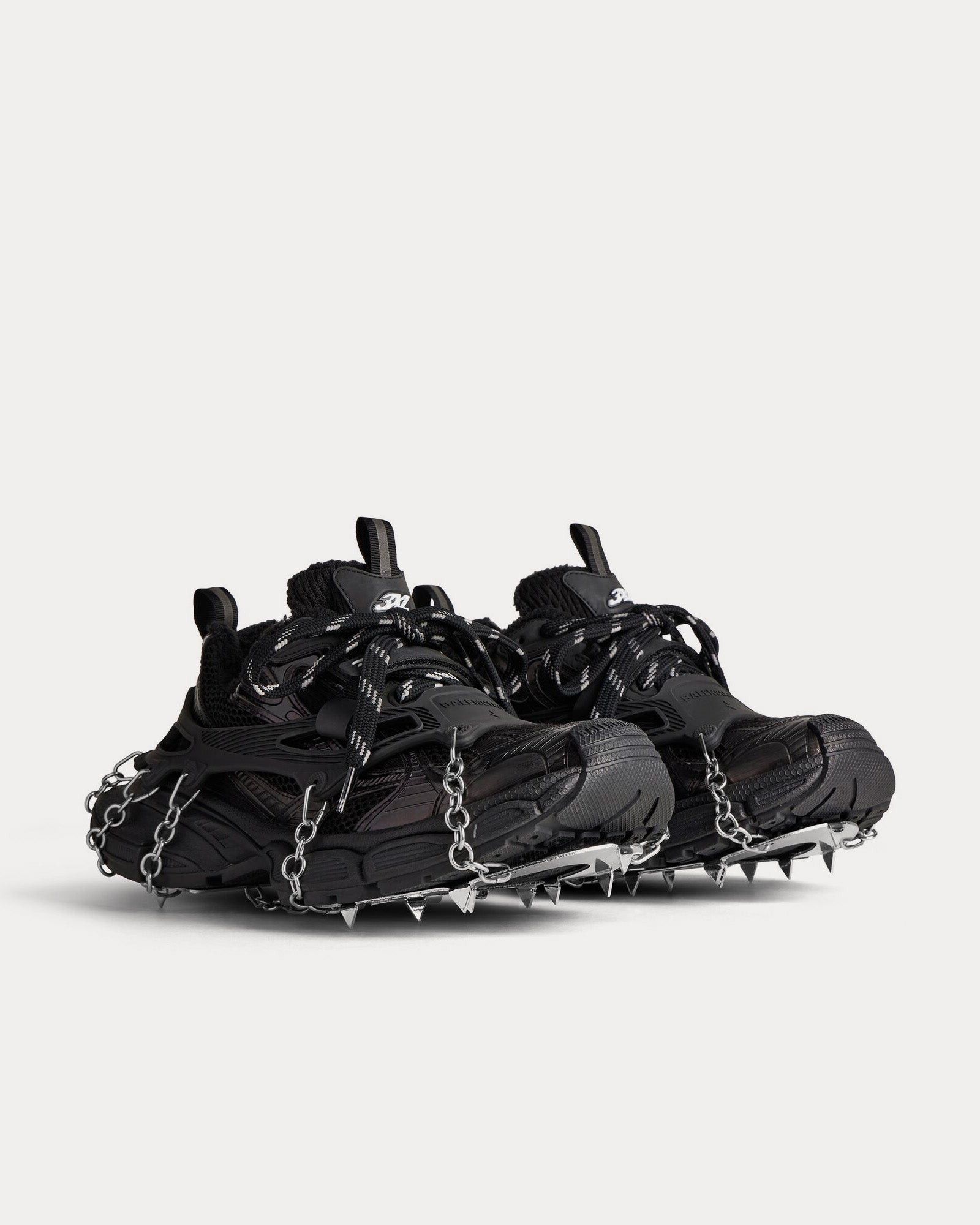 3XL Ski Mesh Sneakers in black
