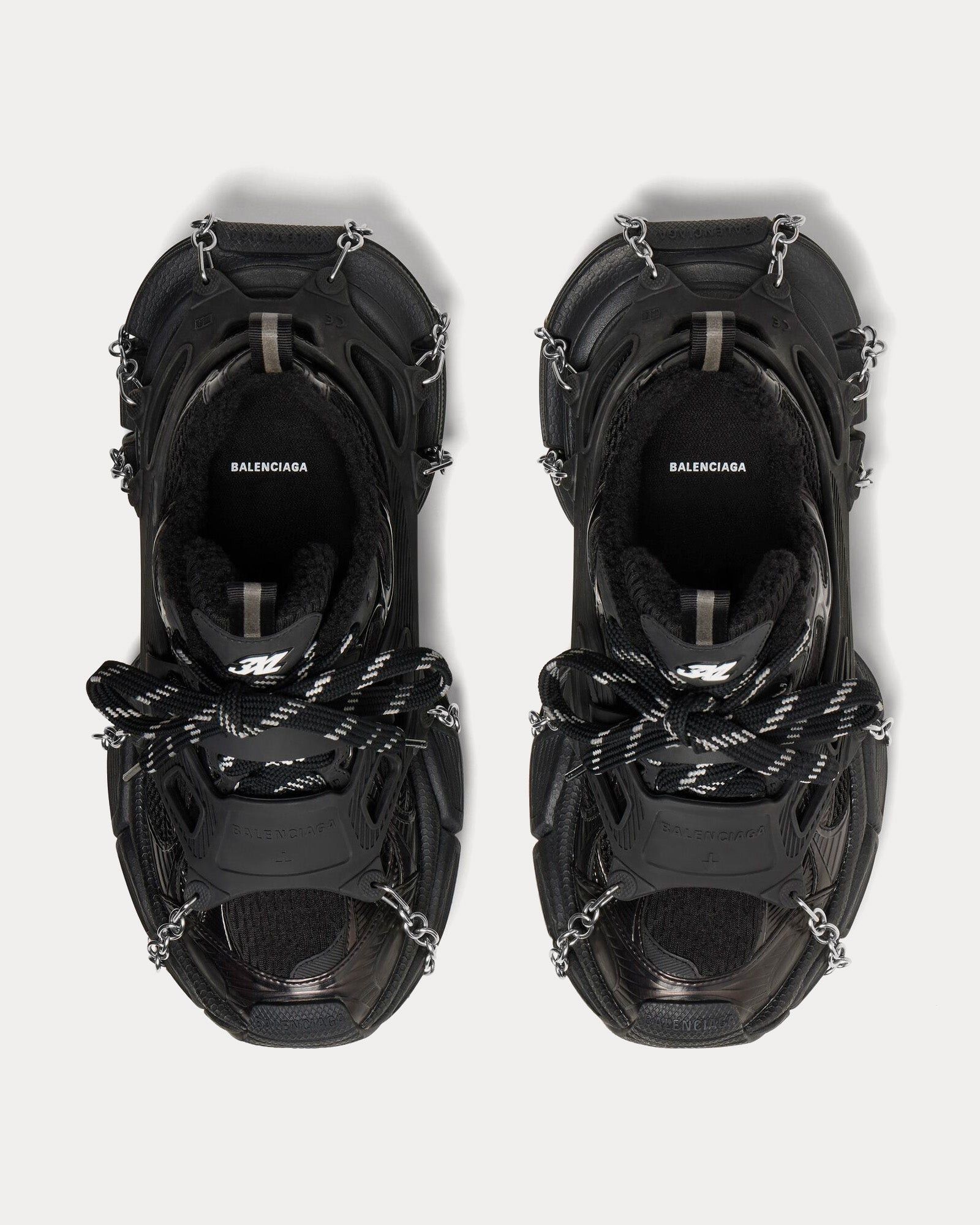 3XL Ski Mesh Sneakers in black