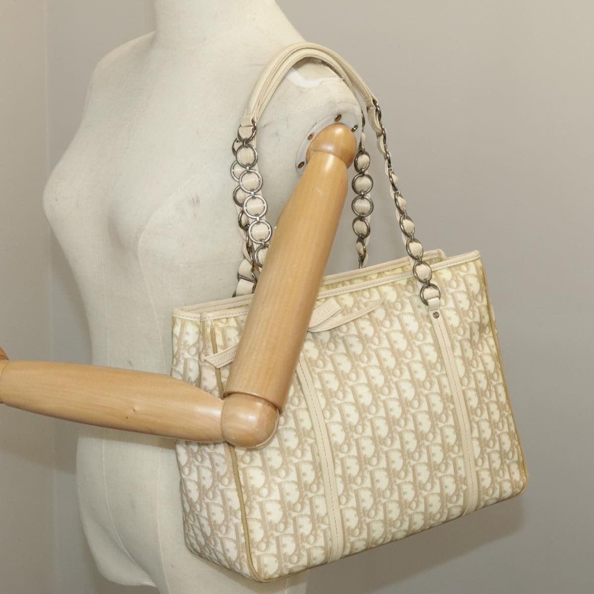 Dior Romantique Beige Canvas Shoulder Bag (Pre-Owned) Size ONE SIZE - 12 Thumbnail