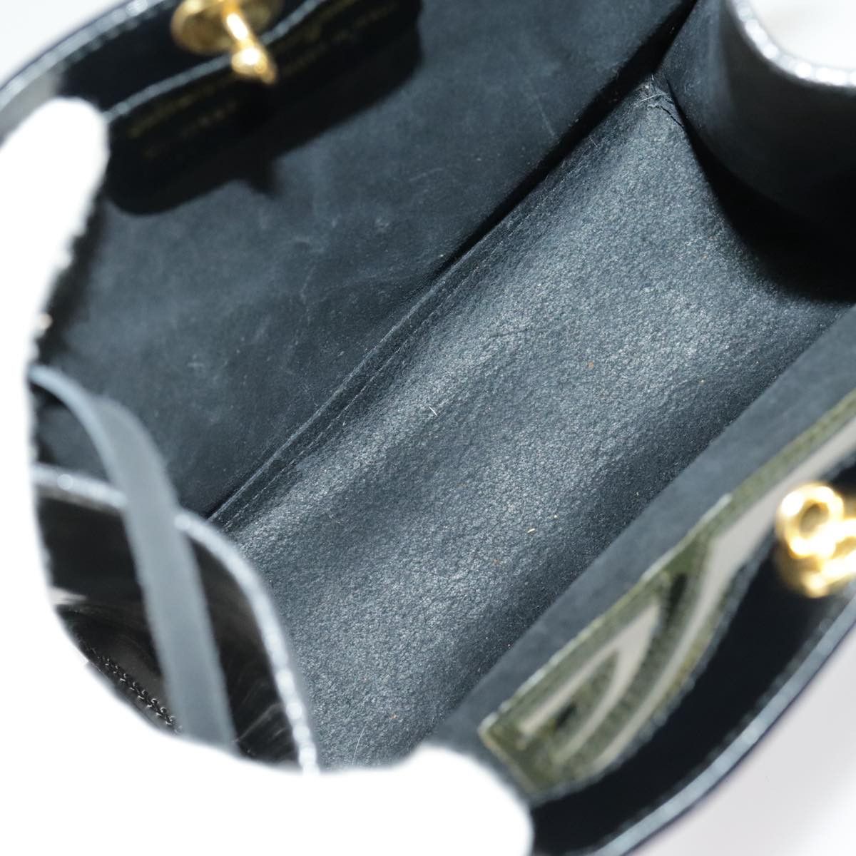 Salvatore Ferragamo Wanda Black Patent Leather Handbag (Pre-Owned) Size ONE SIZE - 20 Thumbnail