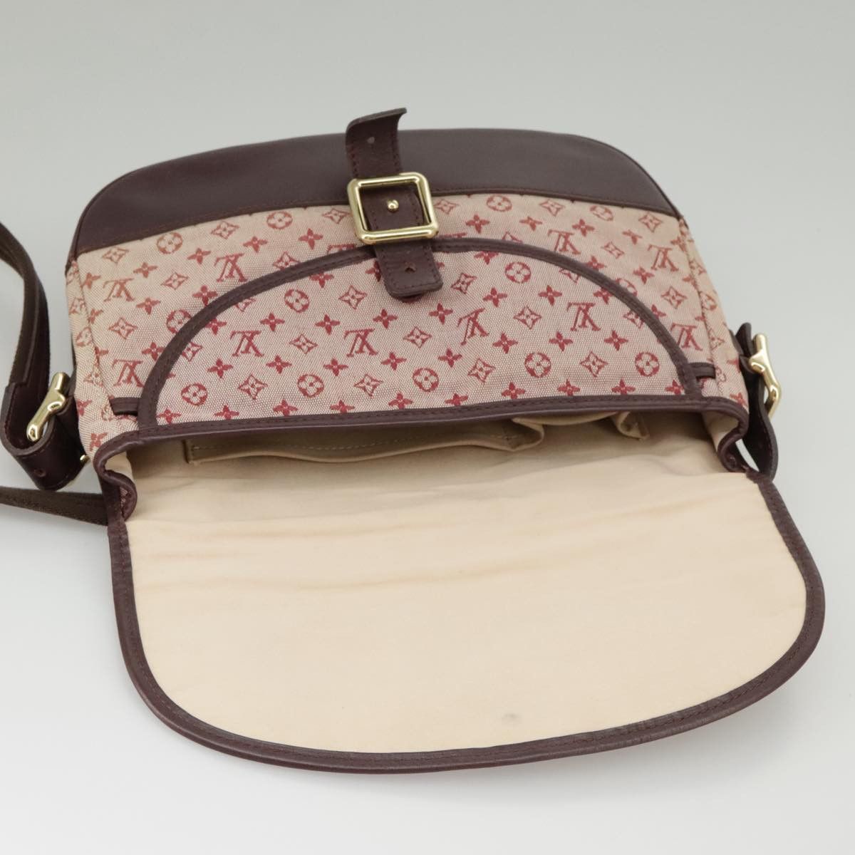 Louis Vuitton Marjorie Burgundy Canvas Shoulder Bag (Pre-Owned) Size ONE SIZE - 15 Thumbnail