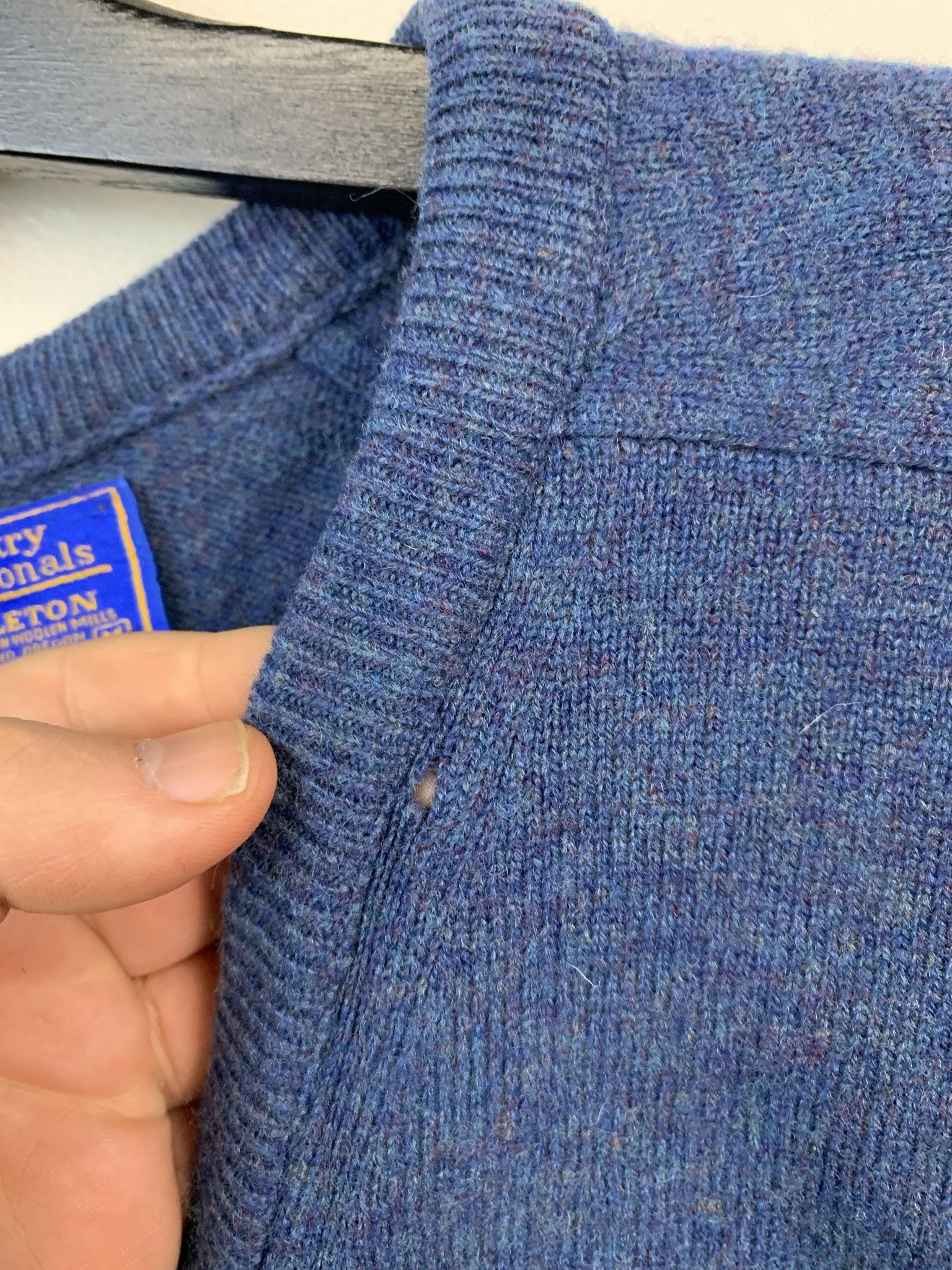 Pendleton Vintage Sweater 1990s Knit Pendleton Blue V Neck Lambswool Knit Sweater Size M Size US M / EU 48-50 / 2 - 3 Thumbnail