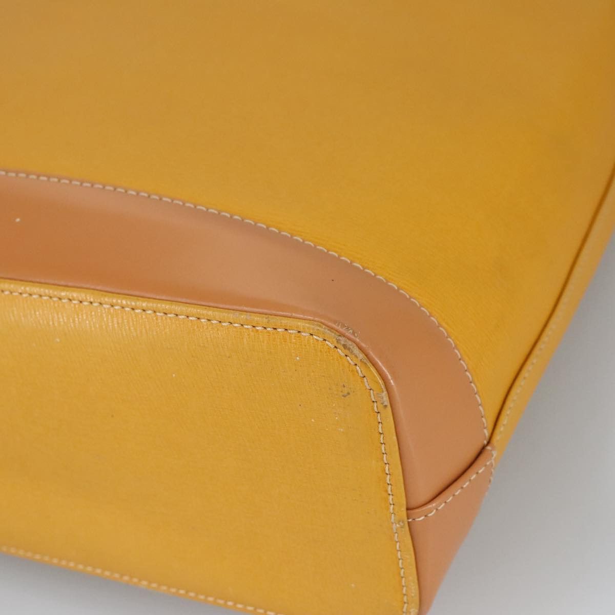 Burberry Yellow Leather Shoulder Bag (Pre-Owned) Size ONE SIZE - 9 Thumbnail