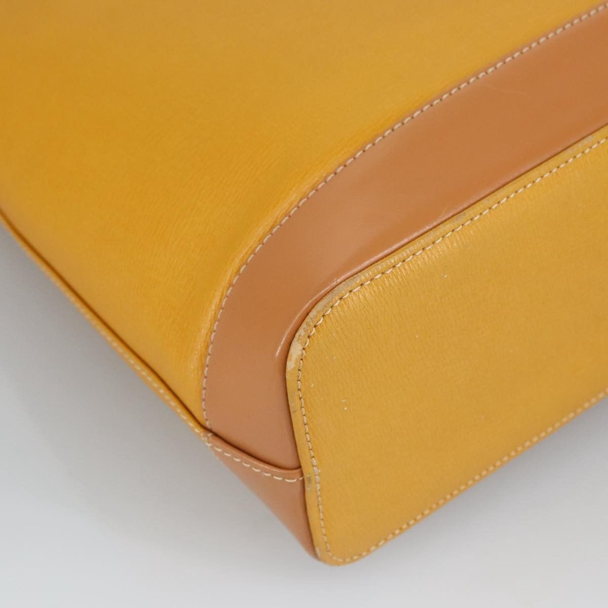 Burberry Yellow Leather Shoulder Bag (Pre-Owned) Size ONE SIZE - 10 Thumbnail