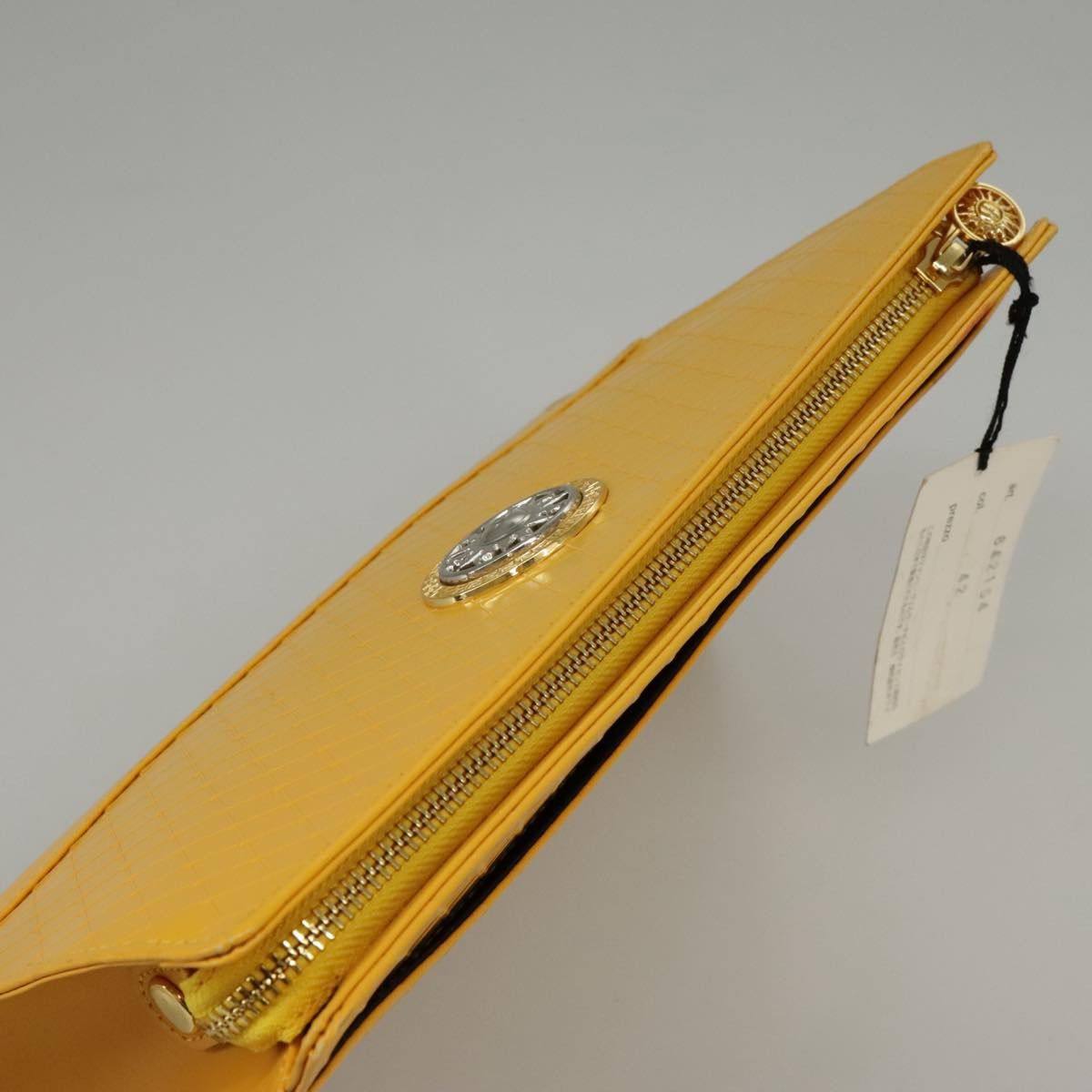 Versace Yellow Leather Clutch Bag (Pre-Owned) Size ONE SIZE - 20 Thumbnail