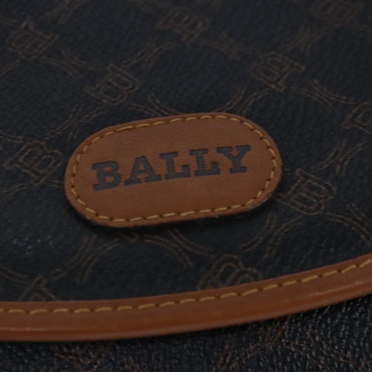 Bally Black Leather Shoulder Bag (Pre-Owned) Size ONE SIZE - 13 Thumbnail
