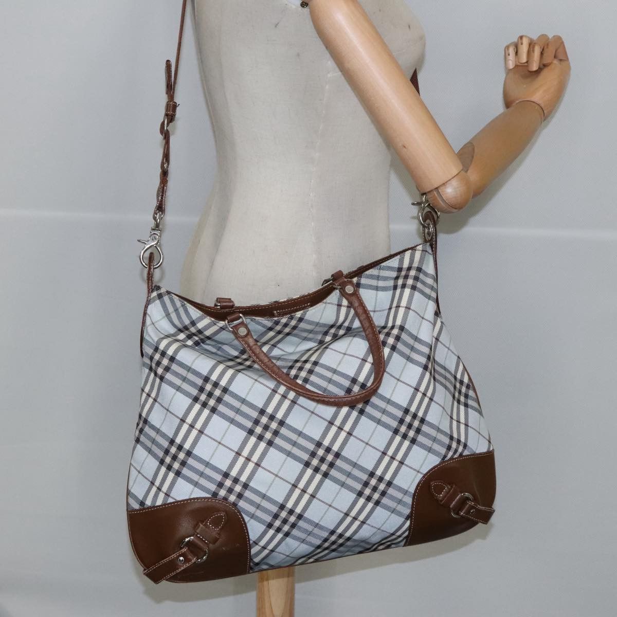 Burberry Blue Label Blue Canvas Handbag (Pre-Owned) Size ONE SIZE - 14 Thumbnail