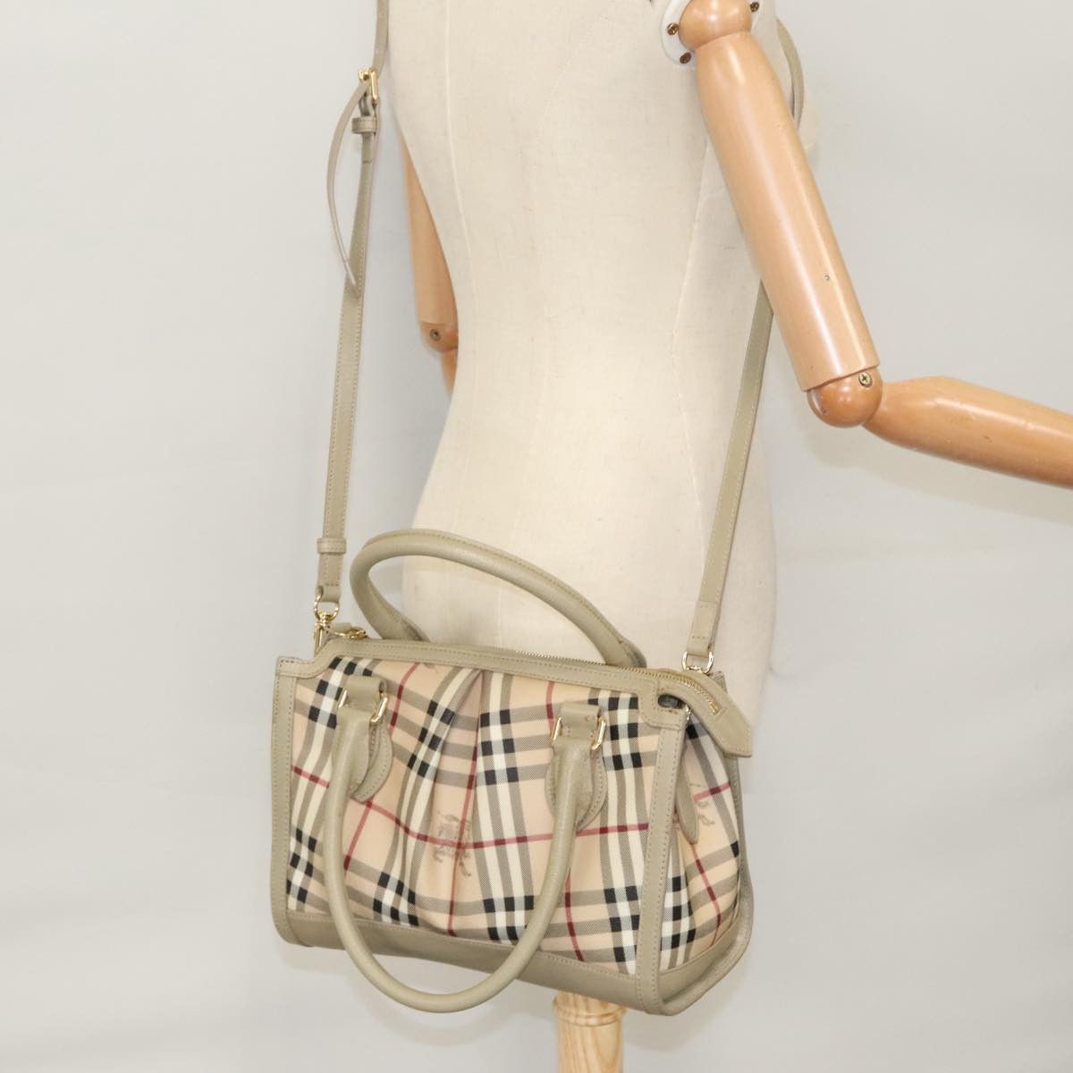 Burberry Nova Check Beige Canvas Handbag (Pre-Owned) Size ONE SIZE - 19 Thumbnail