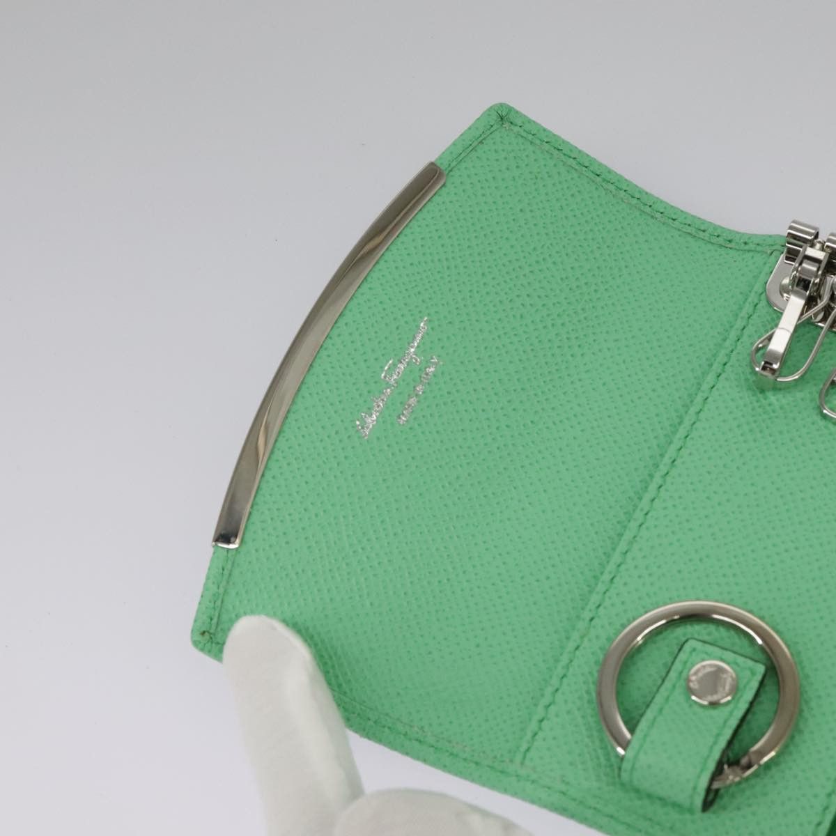 Salvatore Ferragamo Gancini Green Leather Wallet (Pre-Owned) Size ONE SIZE - 20 Thumbnail