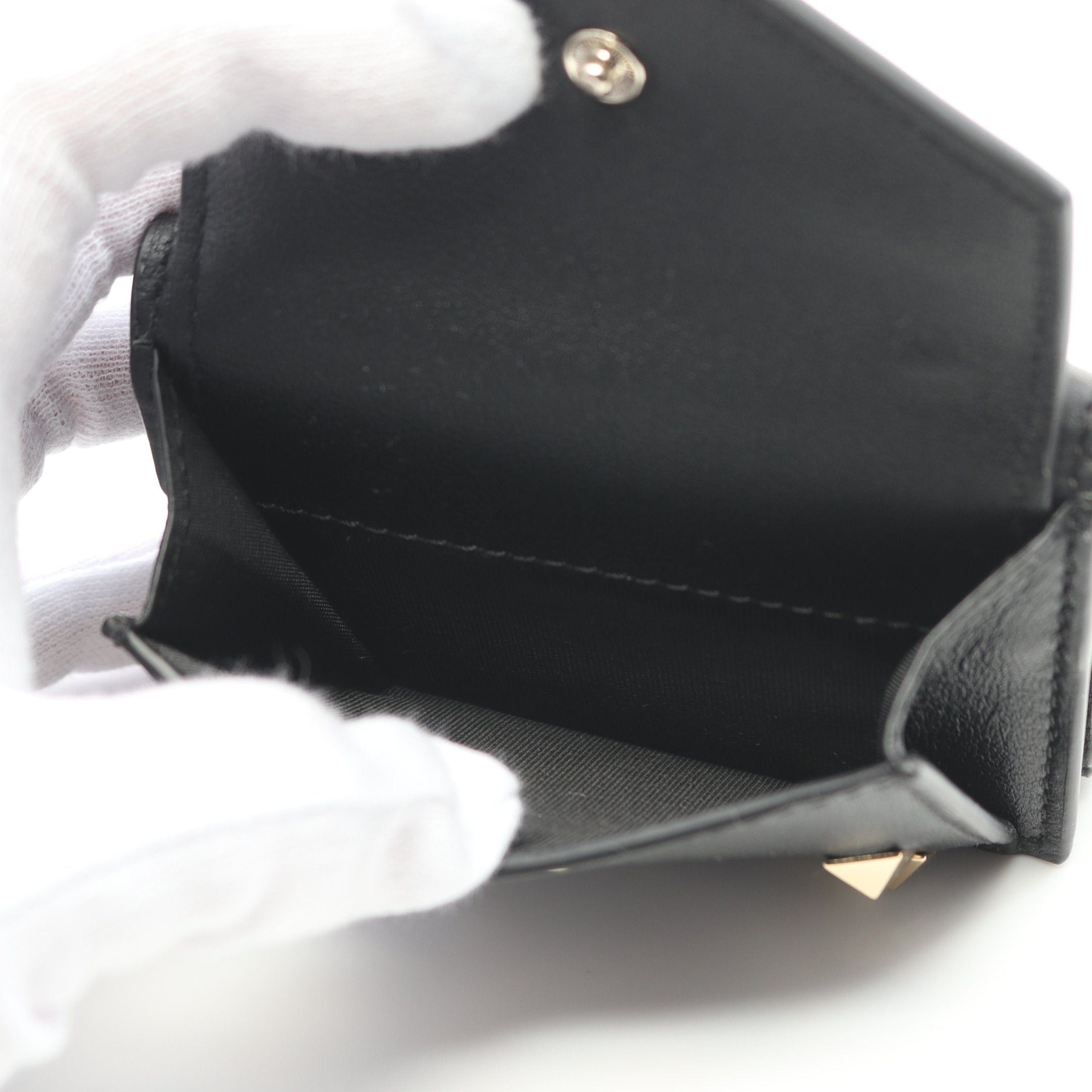 Valentino Valentino Rockstud Trifold Wallet Compact Leather Black Size ONE SIZE - 4 Thumbnail