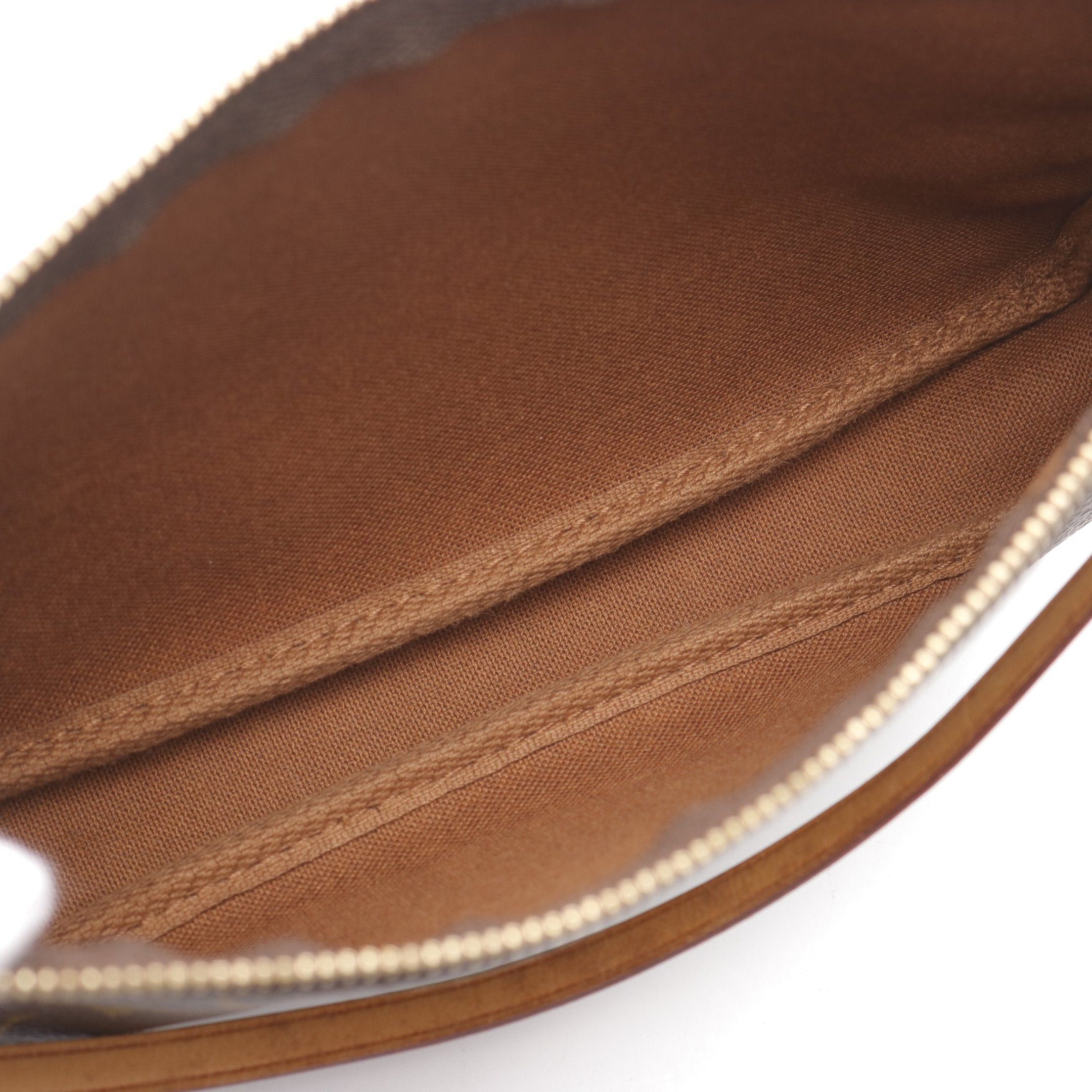 Louis Vuitton Louis Vuitton Pochette Accessoires Monogram Handbag Leather Brown Size ONE SIZE - 3 Thumbnail