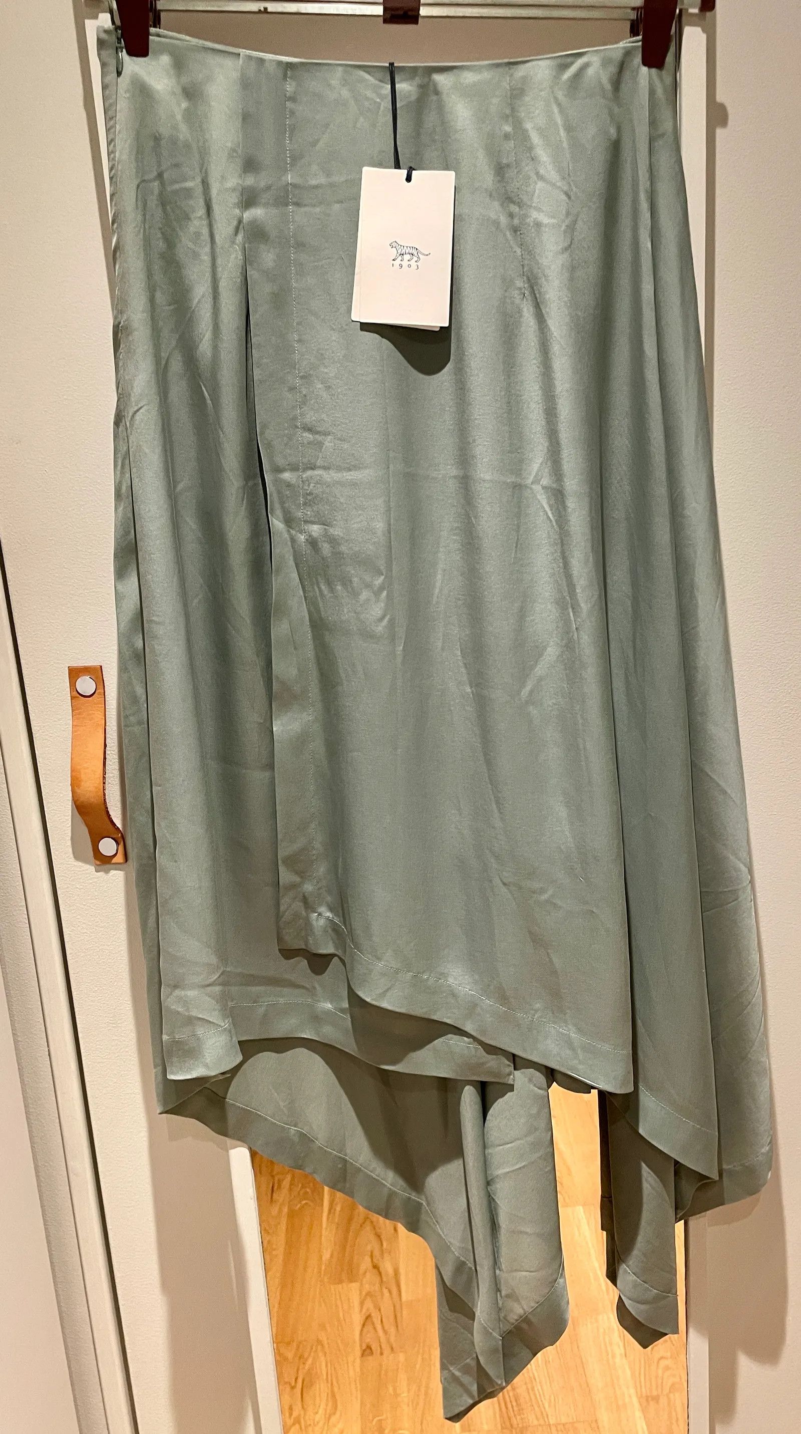 Tiger of Sweden Tiger of Sweden Linnes Skirt Size 27" / US 4 / IT 40 - 4 Thumbnail