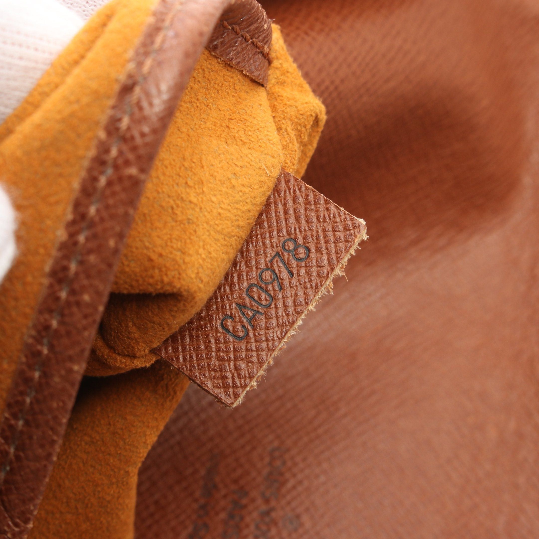 Louis Vuitton Louis Vuitton Musette Salsa Short Strap Monogram Shoulder Bag Leather Brown Size ONE SIZE - 5 Thumbnail