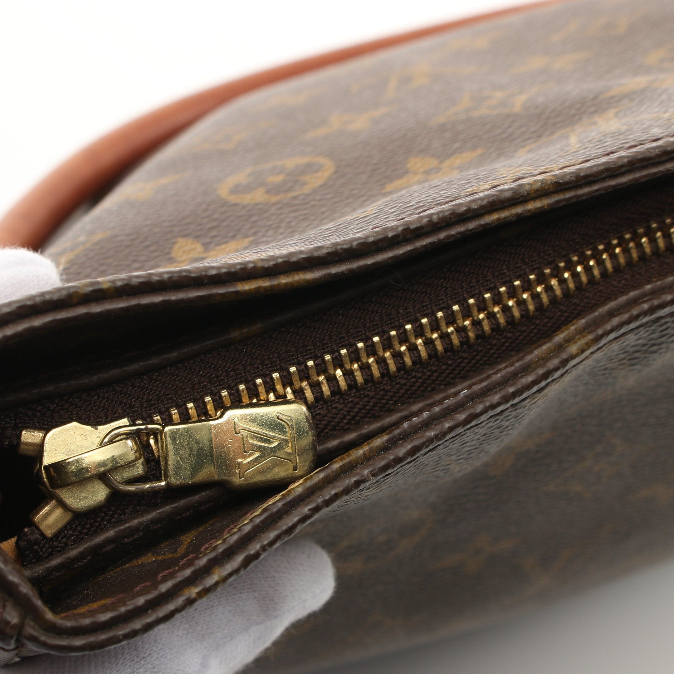 Louis Vuitton Louis Vuitton Looping Gm Monogram Shoulder Bag Leather Brown Size ONE SIZE - 11 Thumbnail