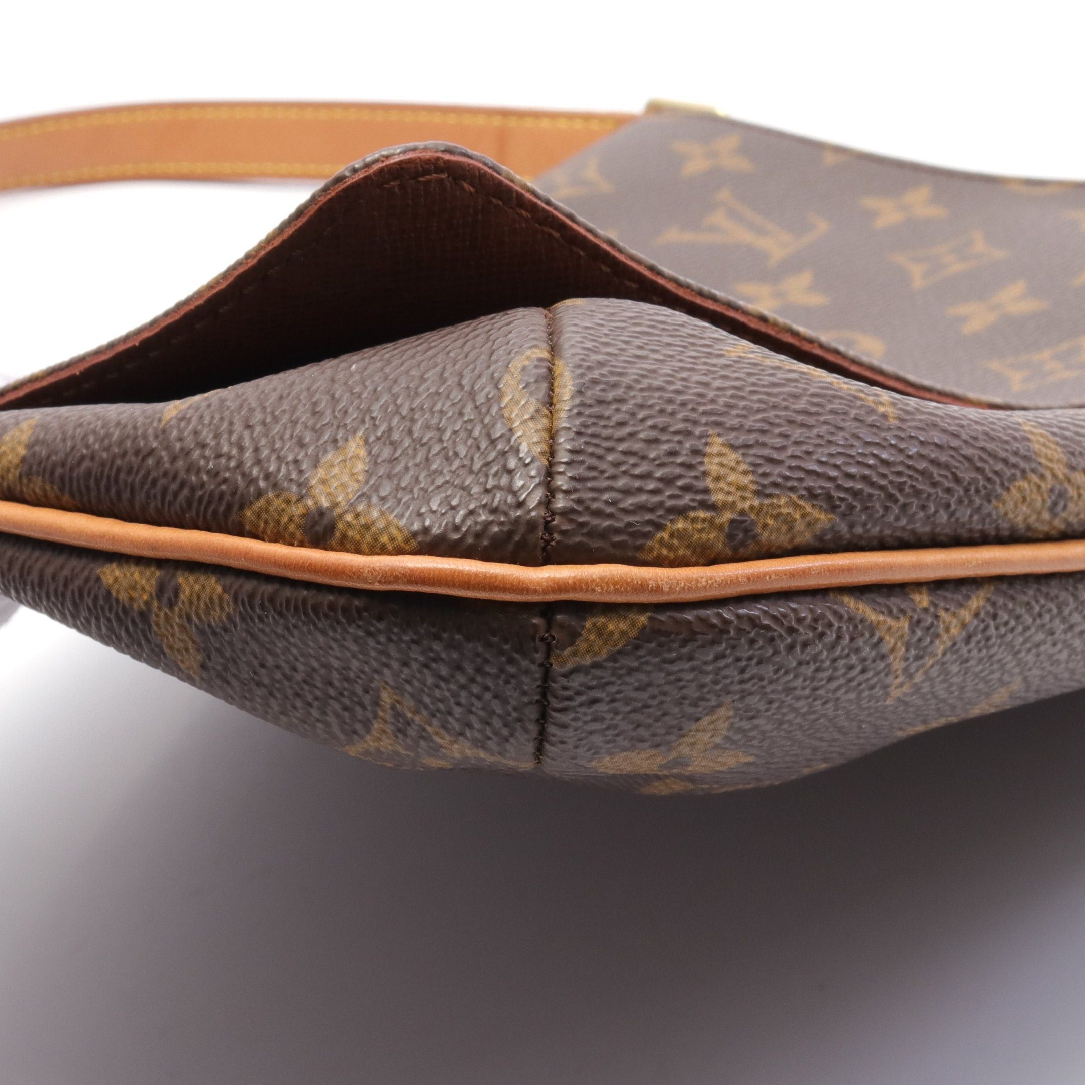 Louis Vuitton Louis Vuitton Musette Tango Short Strap Monogram Shoulder Bag Leather Brown Size ONE SIZE - 6 Thumbnail