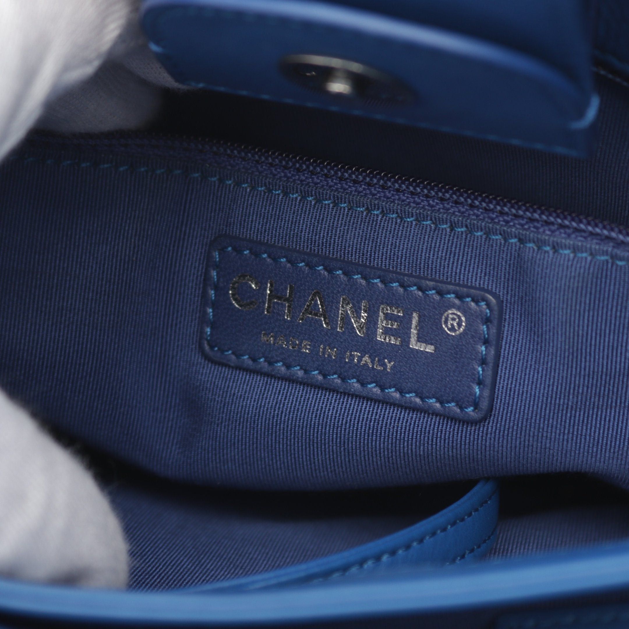 Chanel Chanel Handbag Lambskin Blue Antique Silver Hardware Size ONE SIZE - 4 Thumbnail