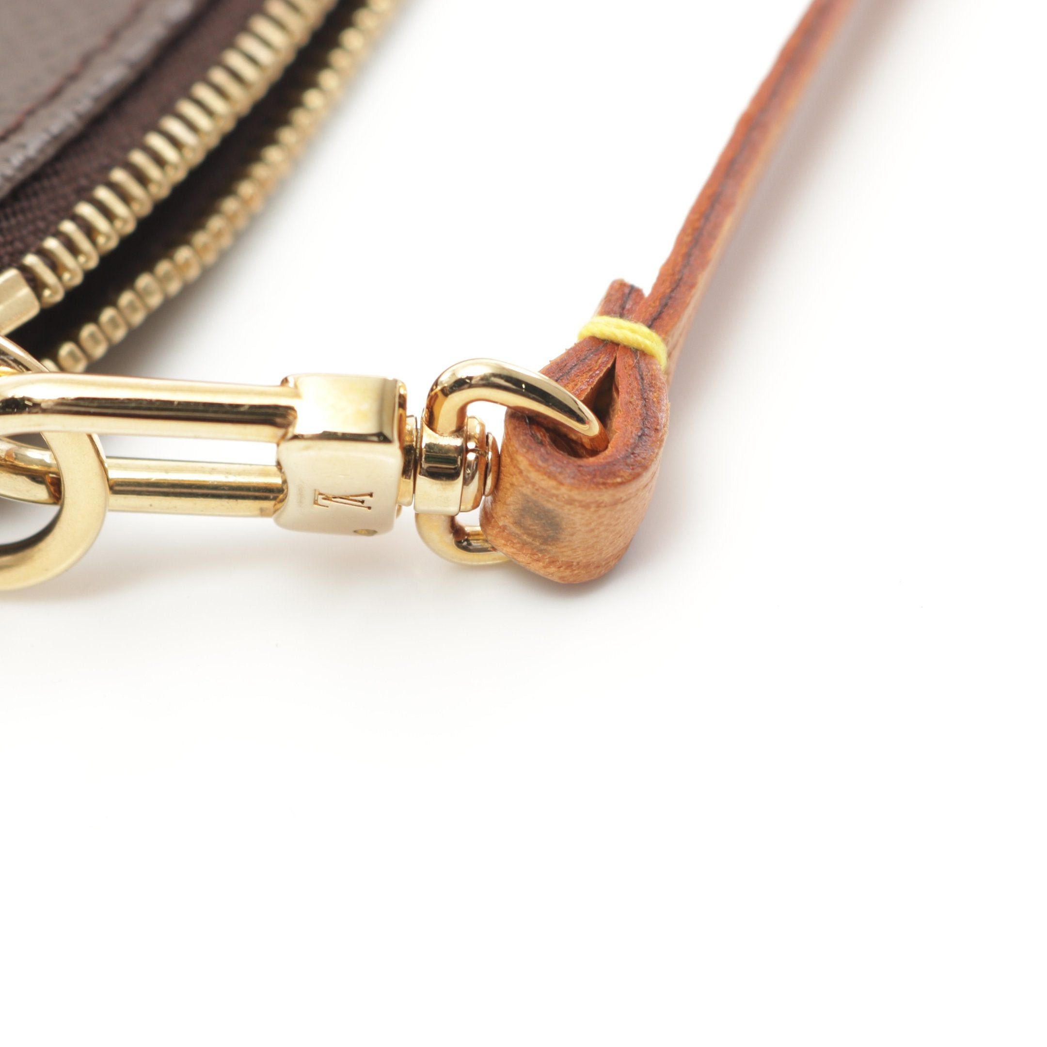 Louis Vuitton Louis Vuitton Pochette Accessoires Monogram Handbag Leather Brown Size ONE SIZE - 8 Thumbnail