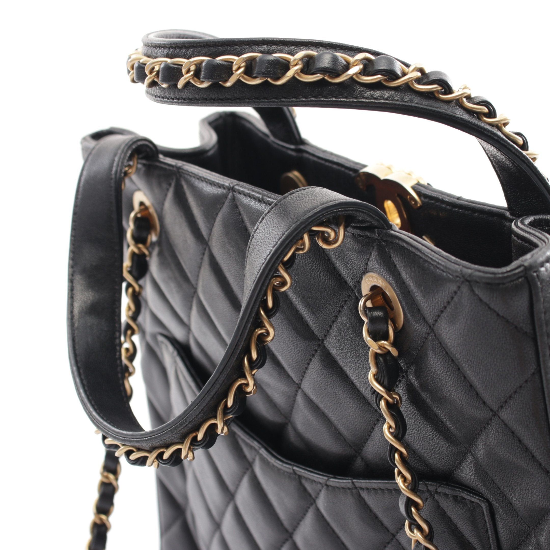 Chanel Chanel Matelasse Chain Shoulder Bag Tote Leather Black Gold Hardware Size ONE SIZE - 11 Thumbnail