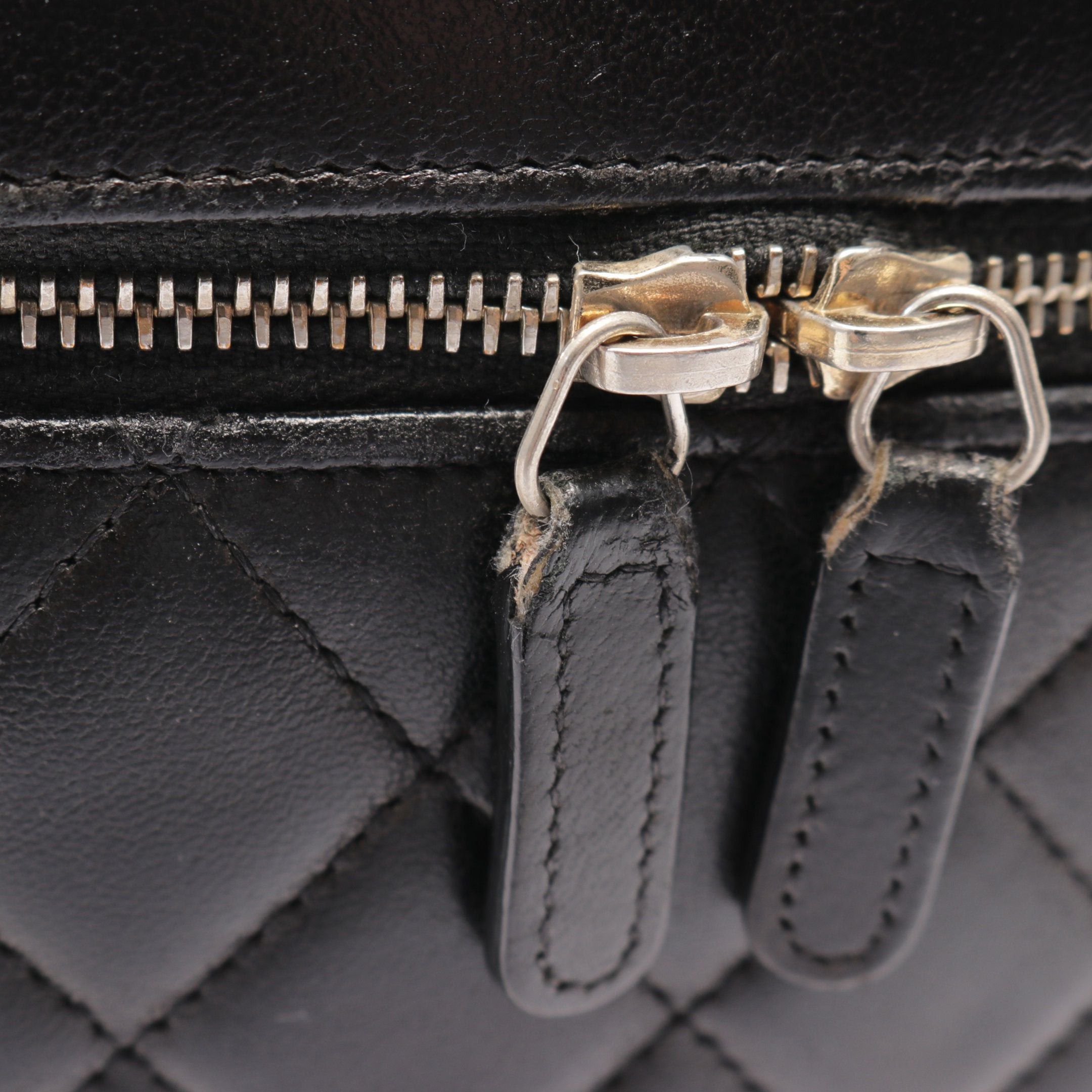 Chanel Chanel Matelasse Handbag Vanity Bag Lambskin Black Gold Hardware Size ONE SIZE - 10 Thumbnail