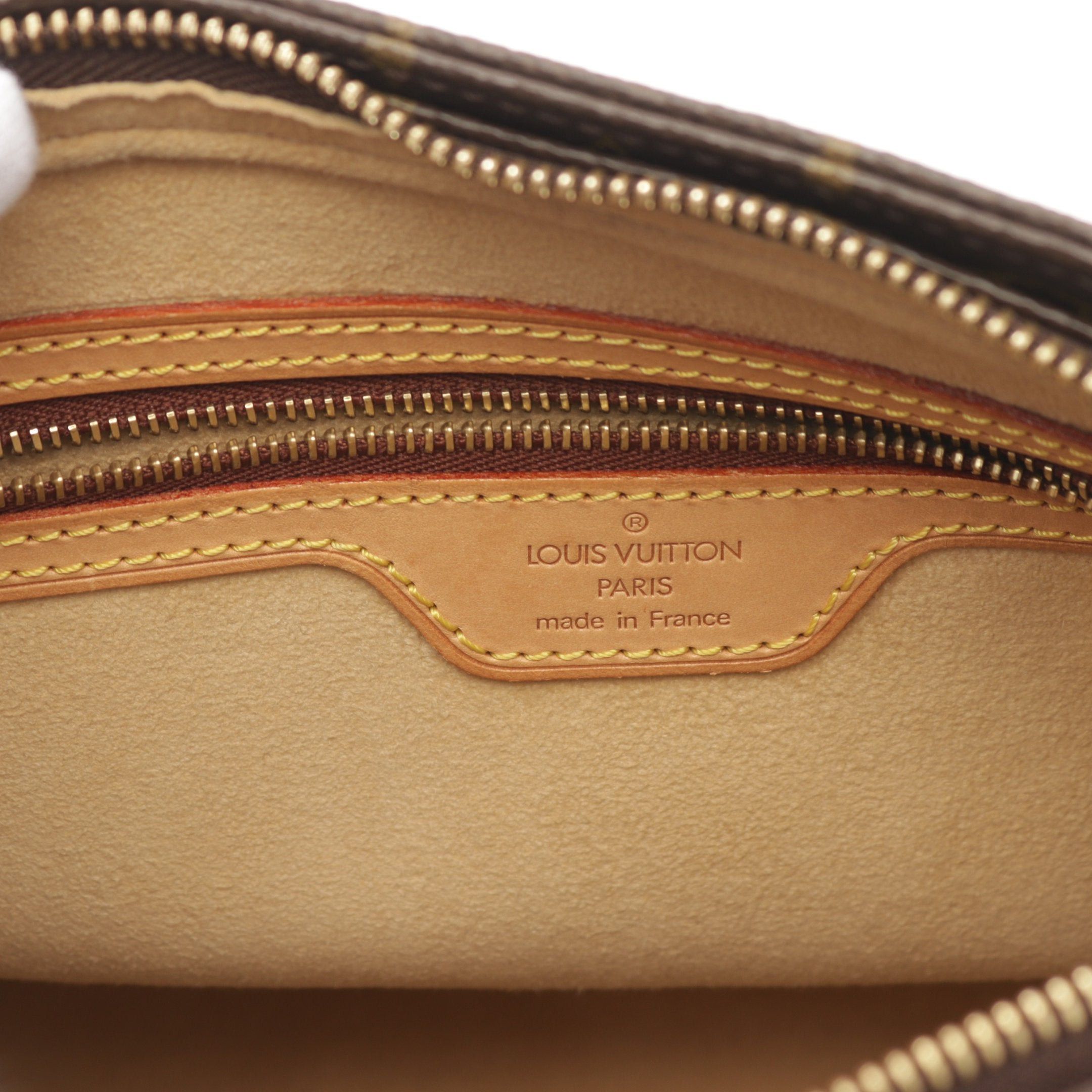 Louis Vuitton Louis Vuitton Looping Mm Monogram Shoulder Bag Leather Brown Size ONE SIZE - 4 Thumbnail