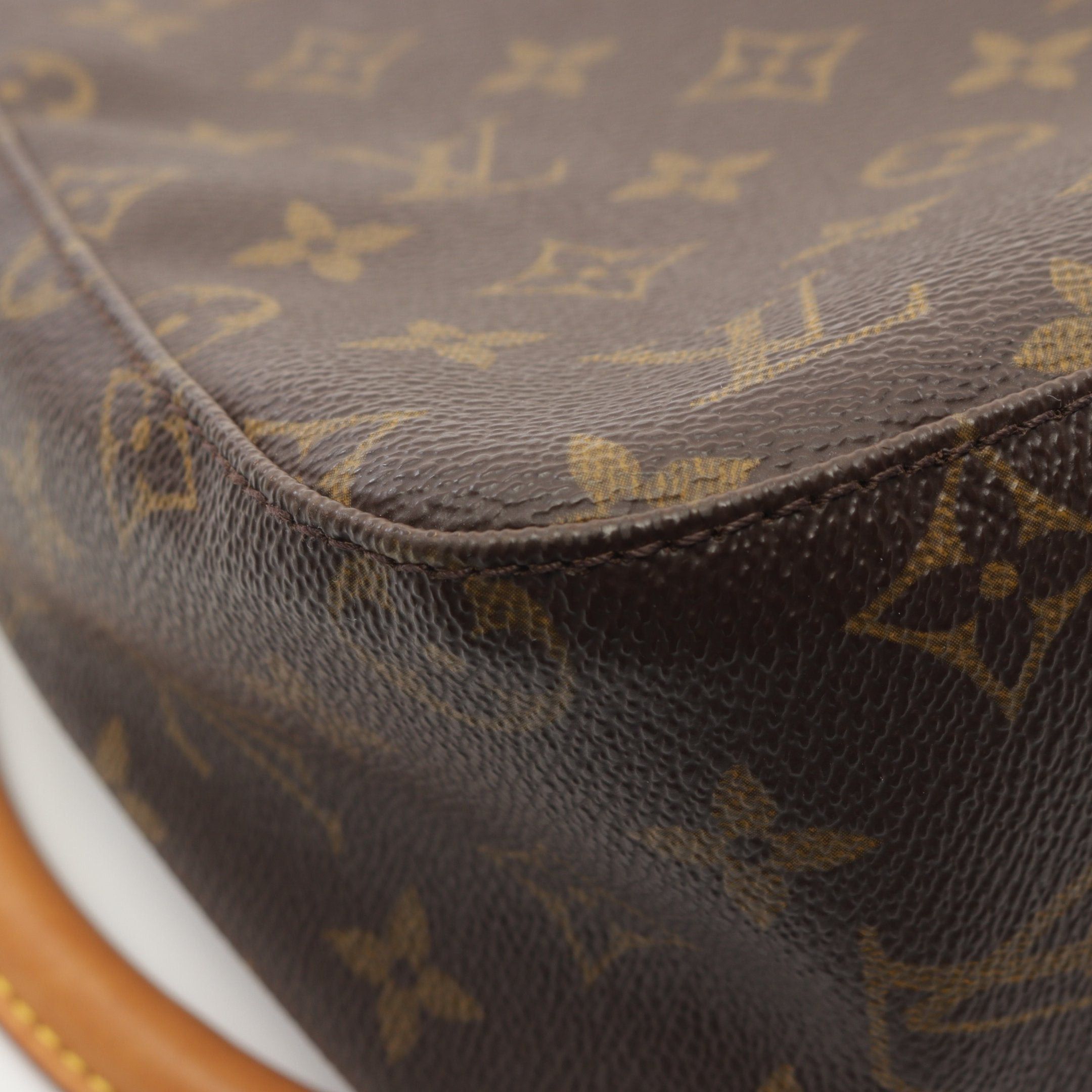 Louis Vuitton Louis Vuitton Looping Mm Monogram Shoulder Bag Leather Brown Size ONE SIZE - 8 Thumbnail