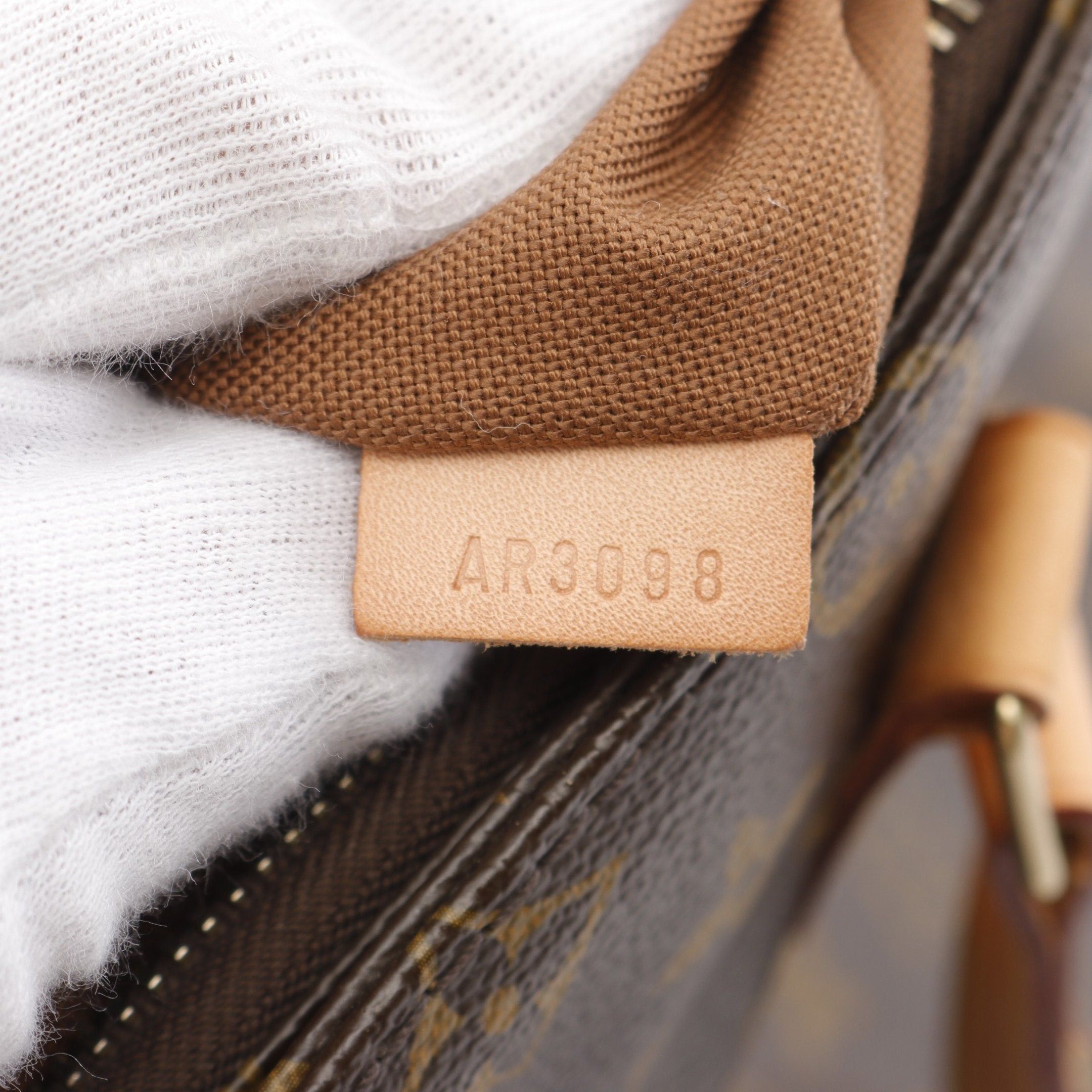 Louis Vuitton Louis Vuitton Kabamezo Monogram Shoulder Bag Tote Leather Brown Size ONE SIZE - 5 Thumbnail