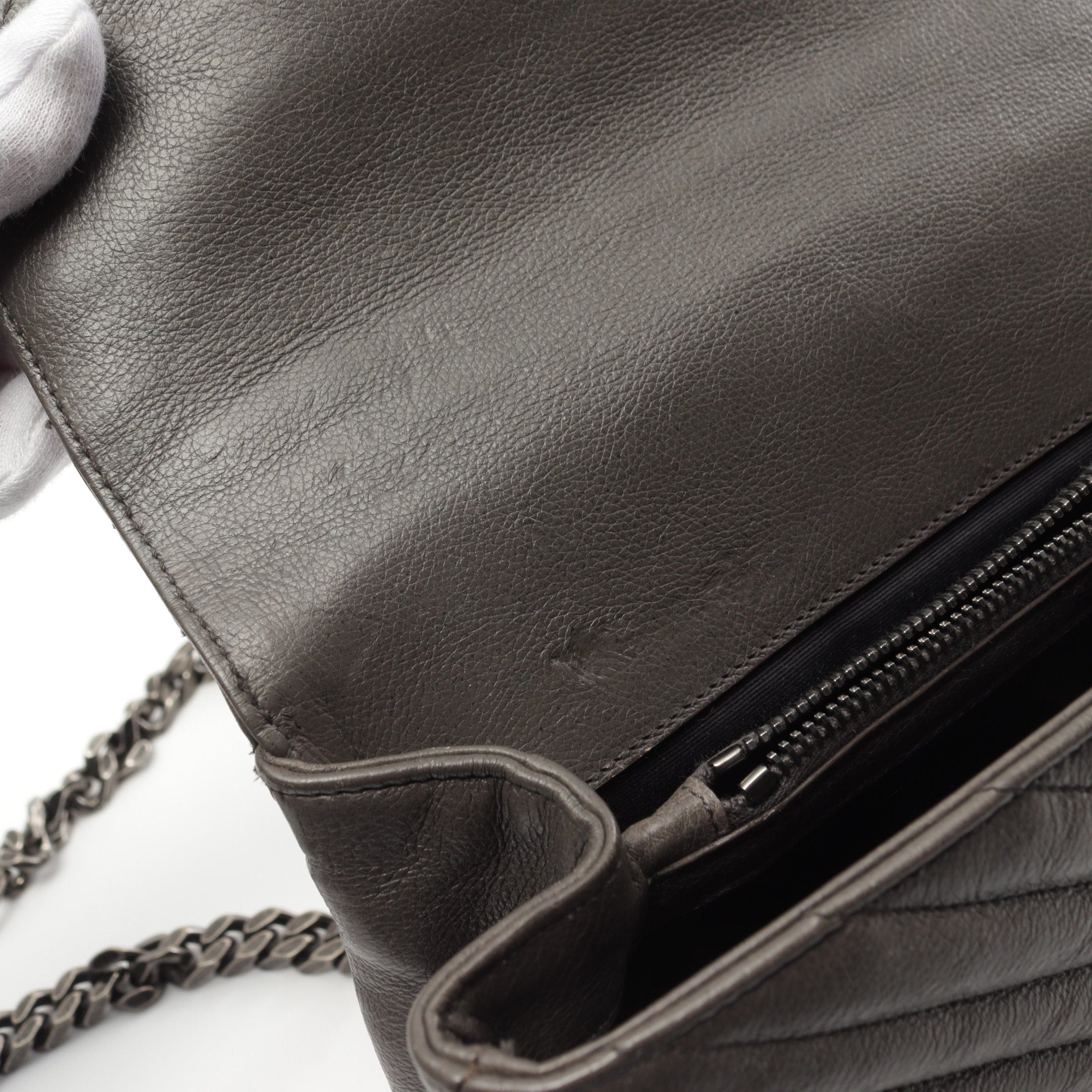 Yves Saint Laurent Yves Saint Laurent College Handbag Leather Gray Size ONE SIZE - 5 Thumbnail