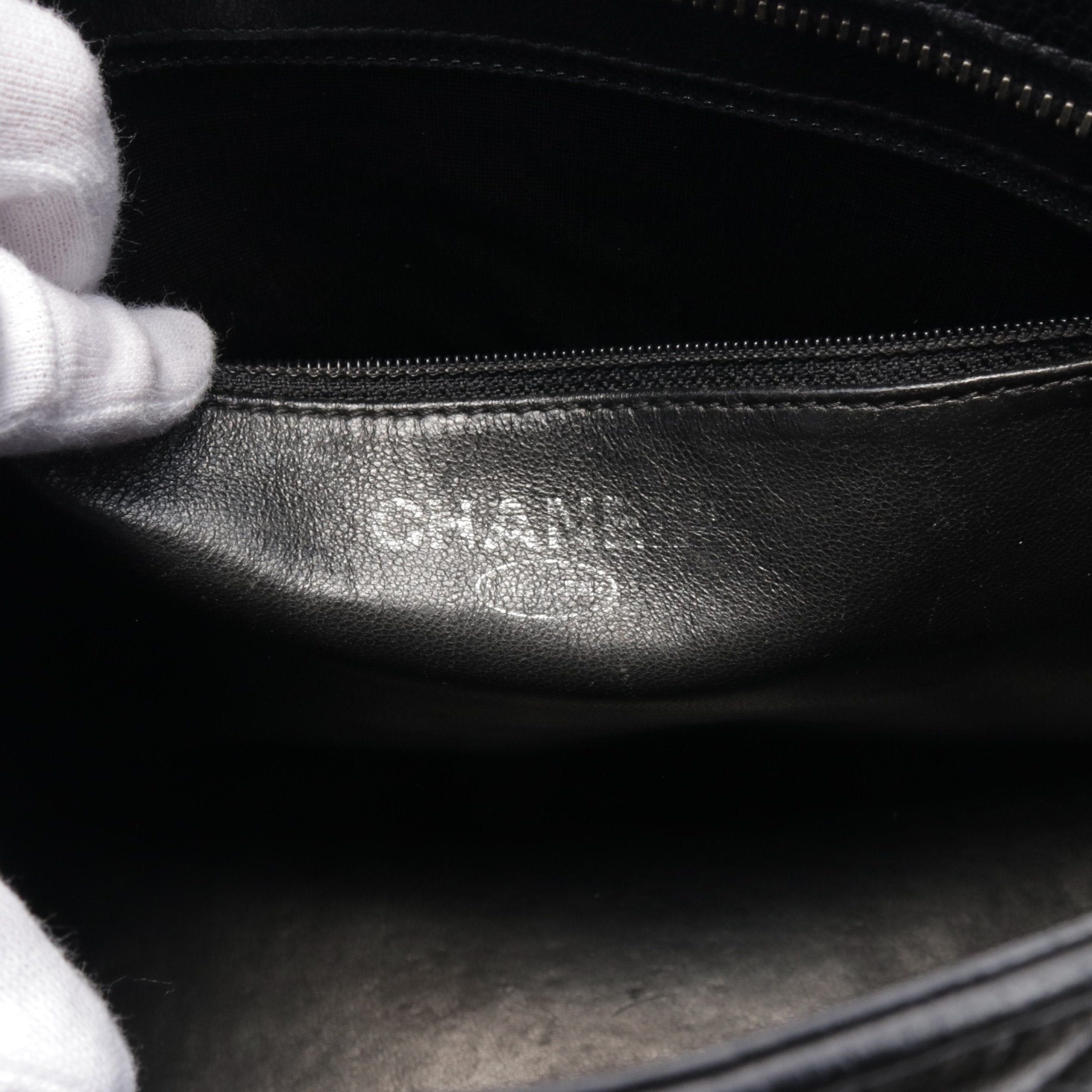 Chanel Chanel Reissue Tote Handbag Bag Caviar Skin Black Silver Hardware Size ONE SIZE - 4 Thumbnail