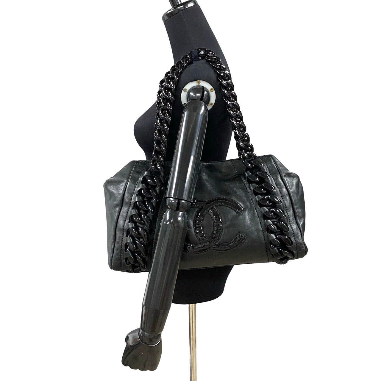 Chanel Chanel Shoulder Bag Black Leather Size ONE SIZE - 2 Thumbnail