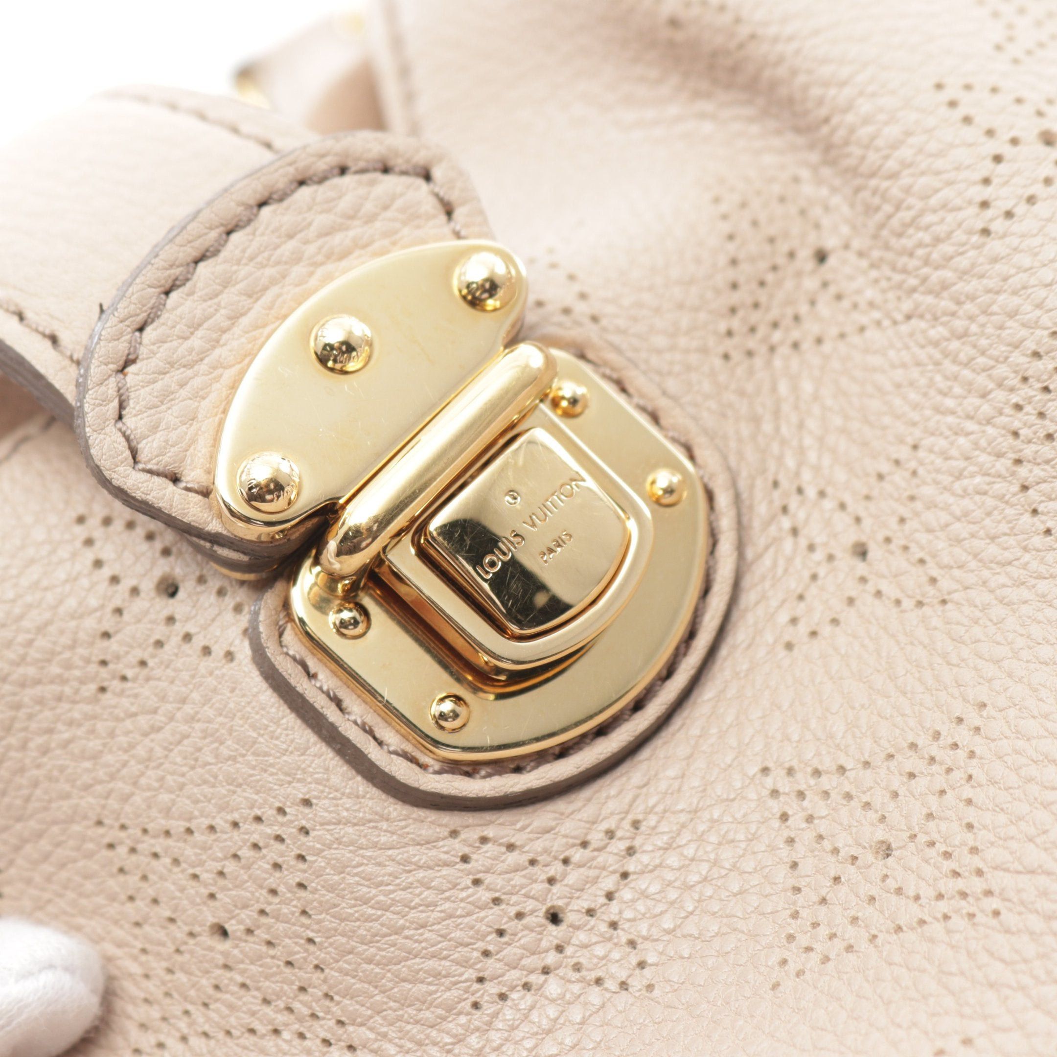 Louis Vuitton Louis Vuitton L Mahina Sable Shoulder Bag Leather Pink Beige Size ONE SIZE - 7 Thumbnail