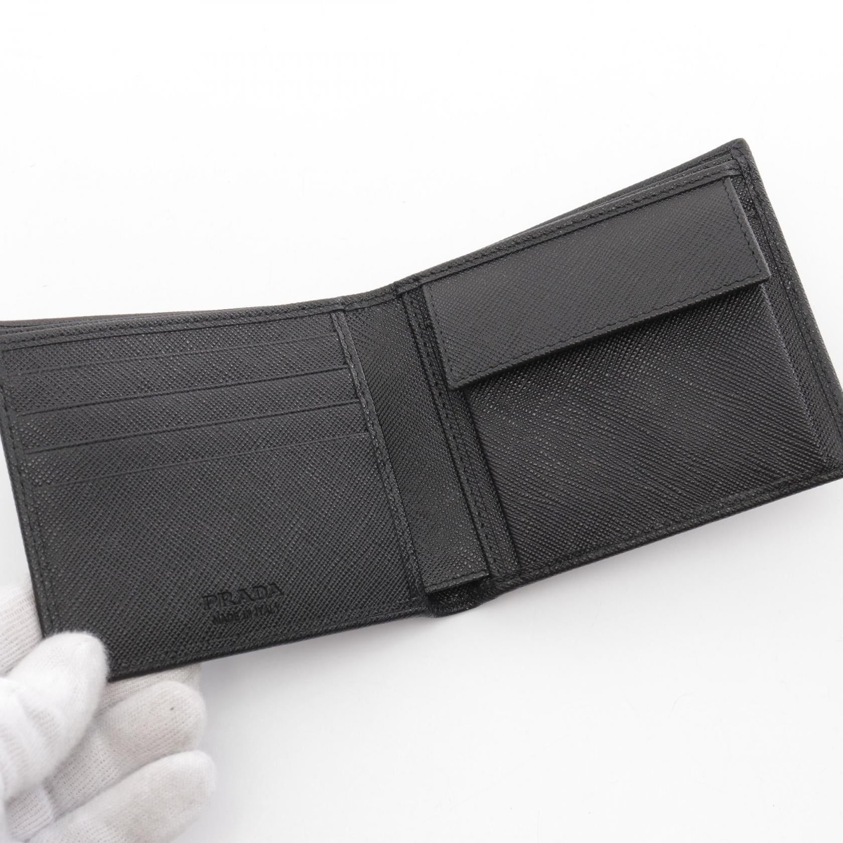 Prada Prada Sasaffiano Triang Bi-Fold Wallet Saffiano Leather Black Size ONE SIZE - 3 Thumbnail
