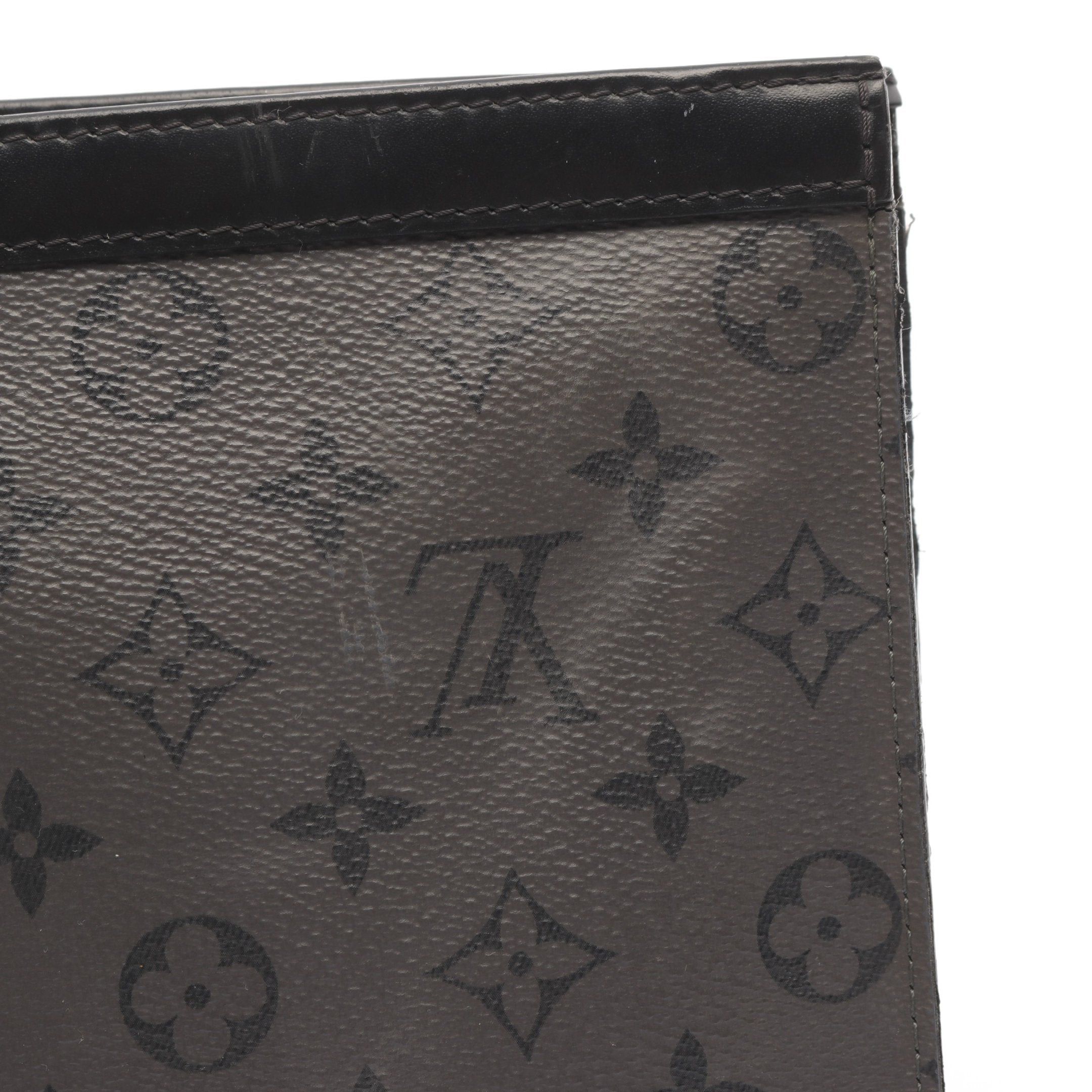 Louis Vuitton Louis Vuitton Pochette Voyage Monogram Eclipse Reverse Clutch Bag Leather Black Size ONE SIZE - 11 Thumbnail