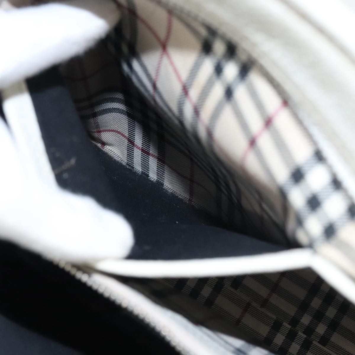 Burberry White Leather Tote Bag (Pre-Owned) Size ONE SIZE - 12 Thumbnail