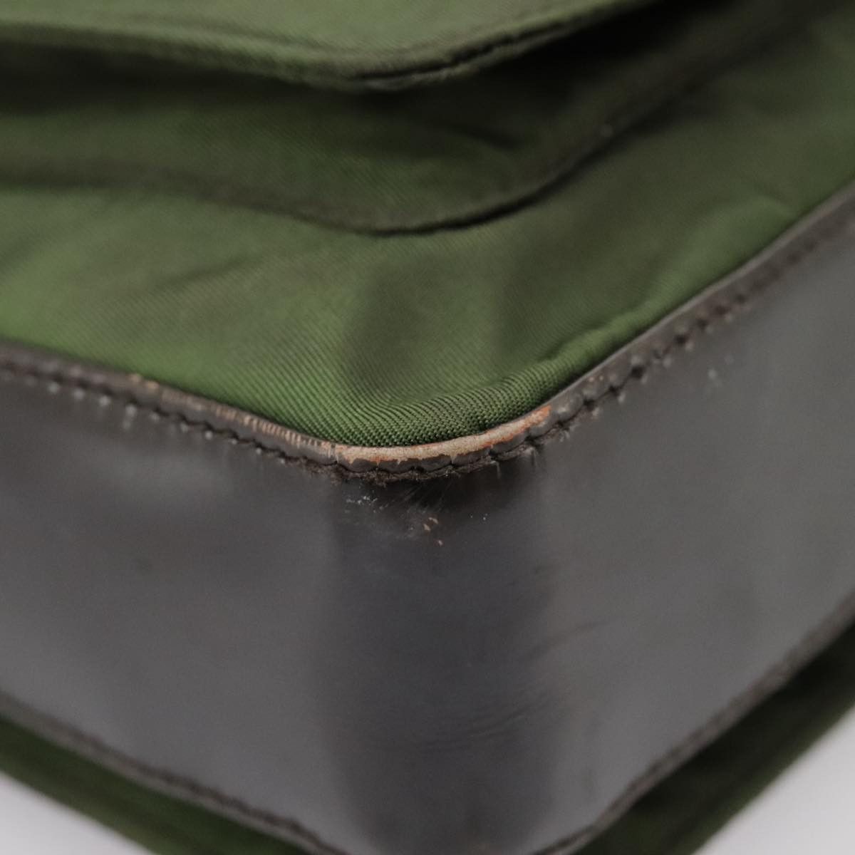 Prada -- Khaki Polyester Shoulder Bag (Pre-Owned) Size ONE SIZE - 14 Thumbnail