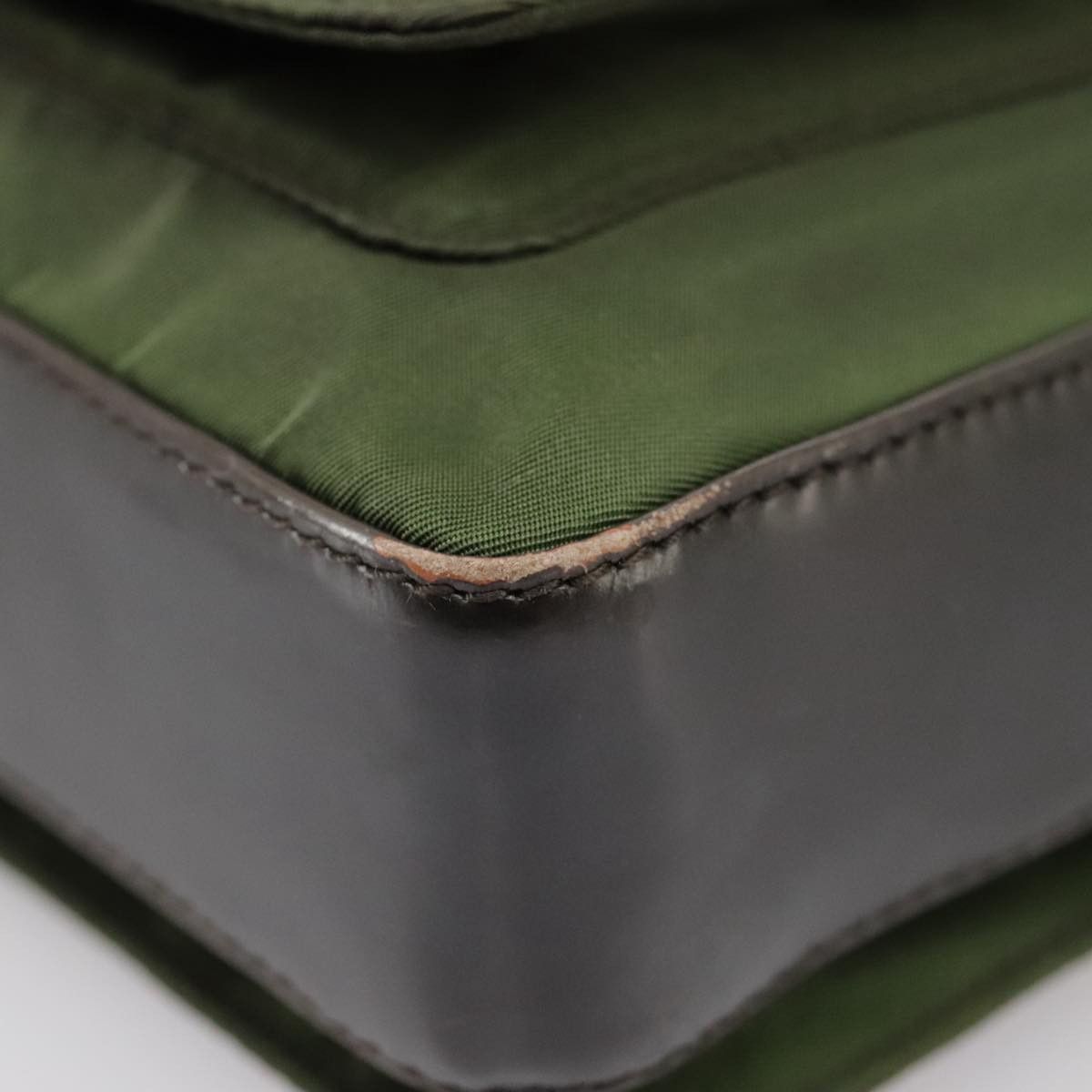 Prada -- Khaki Polyester Shoulder Bag (Pre-Owned) Size ONE SIZE - 15 Thumbnail