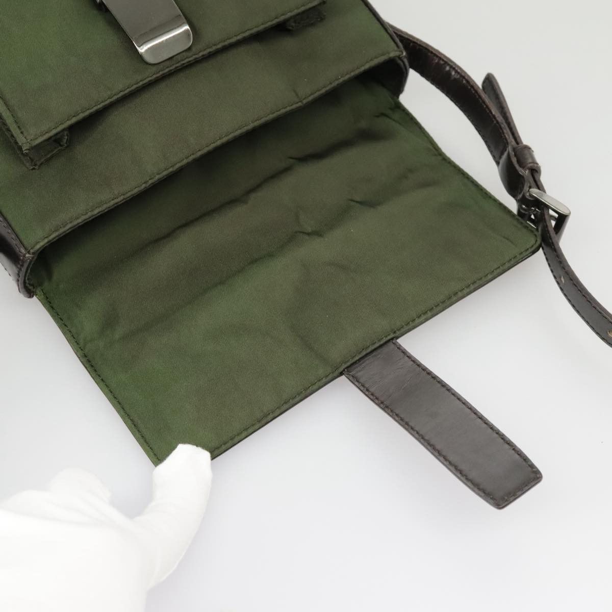 Prada -- Khaki Polyester Shoulder Bag (Pre-Owned) Size ONE SIZE - 19 Thumbnail