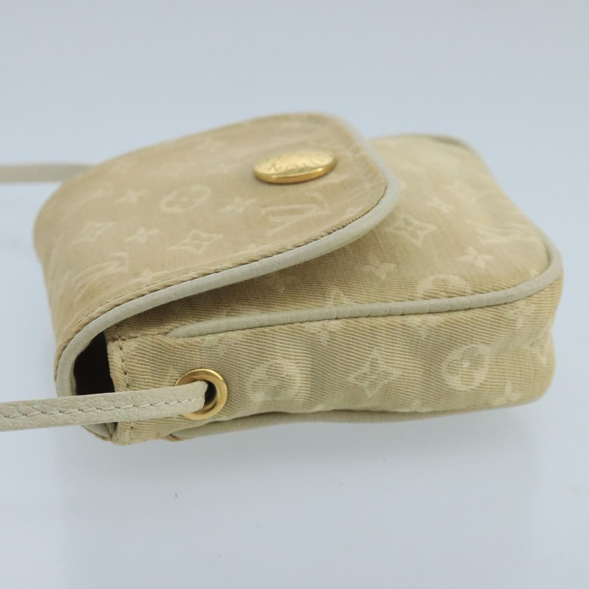 Louis Vuitton Cancun Beige Canvas Clutch Bag (Pre-Owned) Size ONE SIZE - 4 Thumbnail