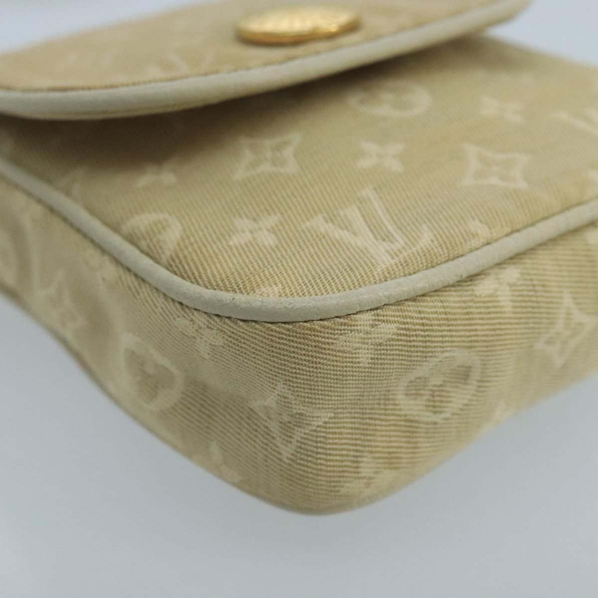Louis Vuitton Cancun Beige Canvas Clutch Bag (Pre-Owned) Size ONE SIZE - 11 Thumbnail