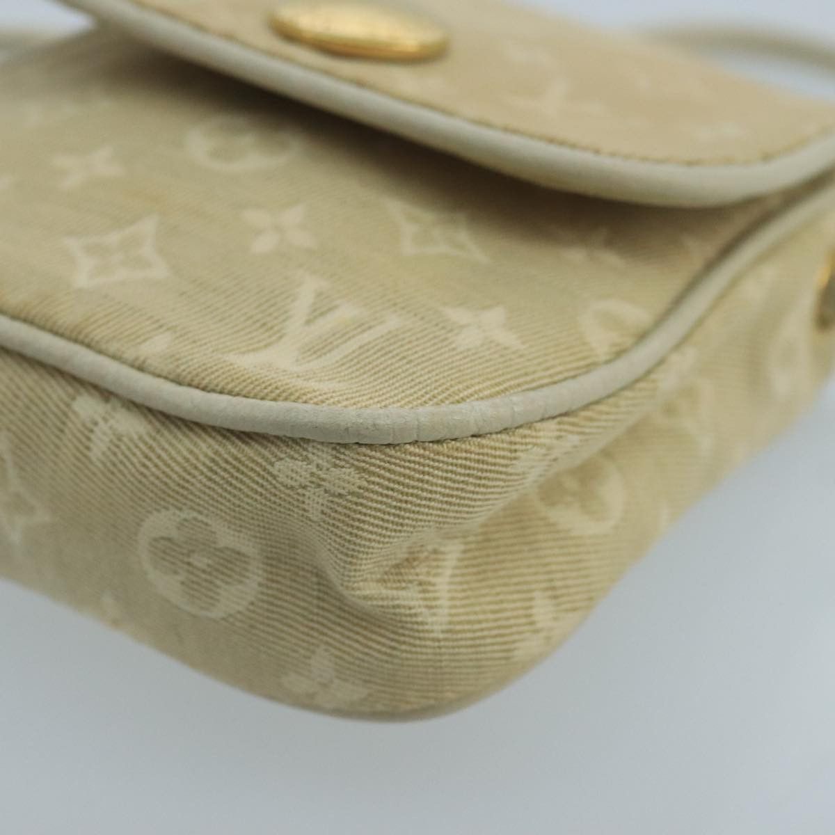 Louis Vuitton Cancun Beige Canvas Clutch Bag (Pre-Owned) Size ONE SIZE - 10 Thumbnail