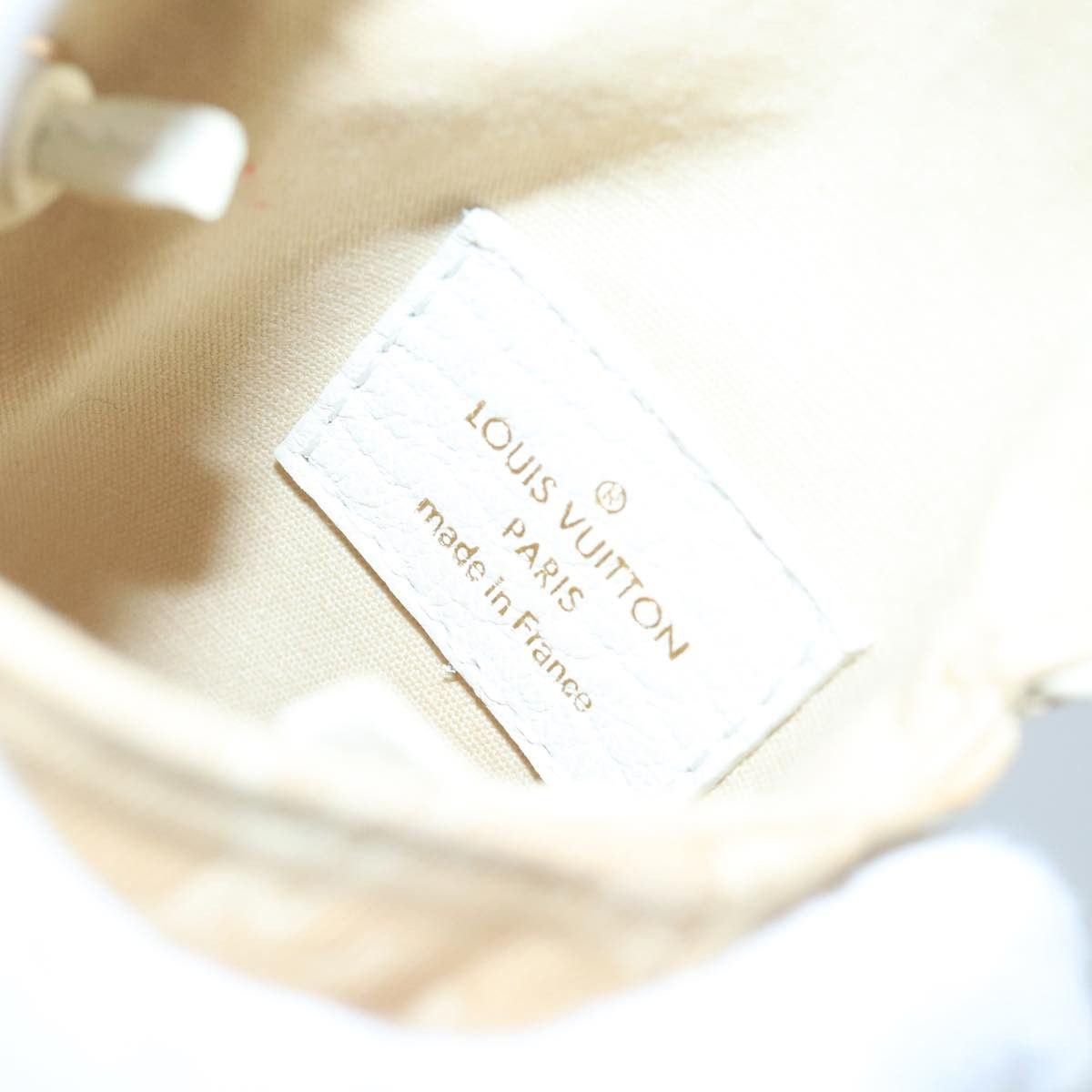 Louis Vuitton Cancun Beige Canvas Clutch Bag (Pre-Owned) Size ONE SIZE - 17 Thumbnail