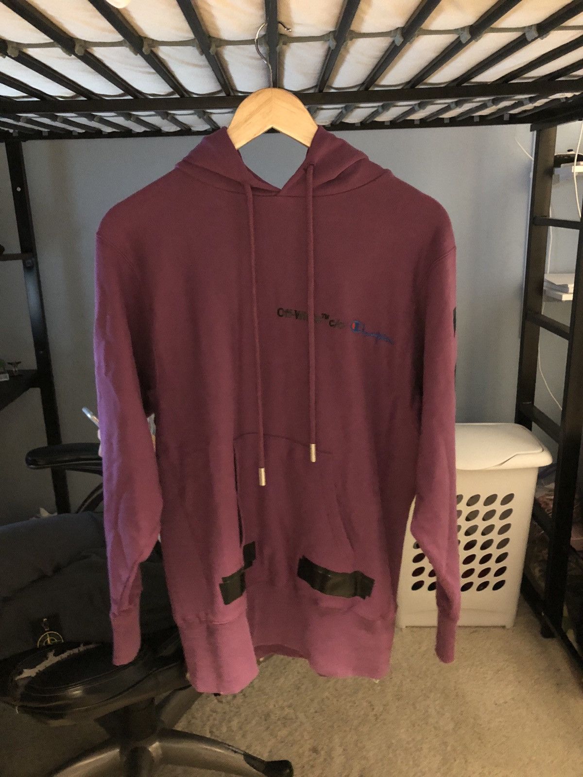Off-White Offwhite X Champion Purple Hoodie Size US S / EU 44-46 / 1 - 1 Preview