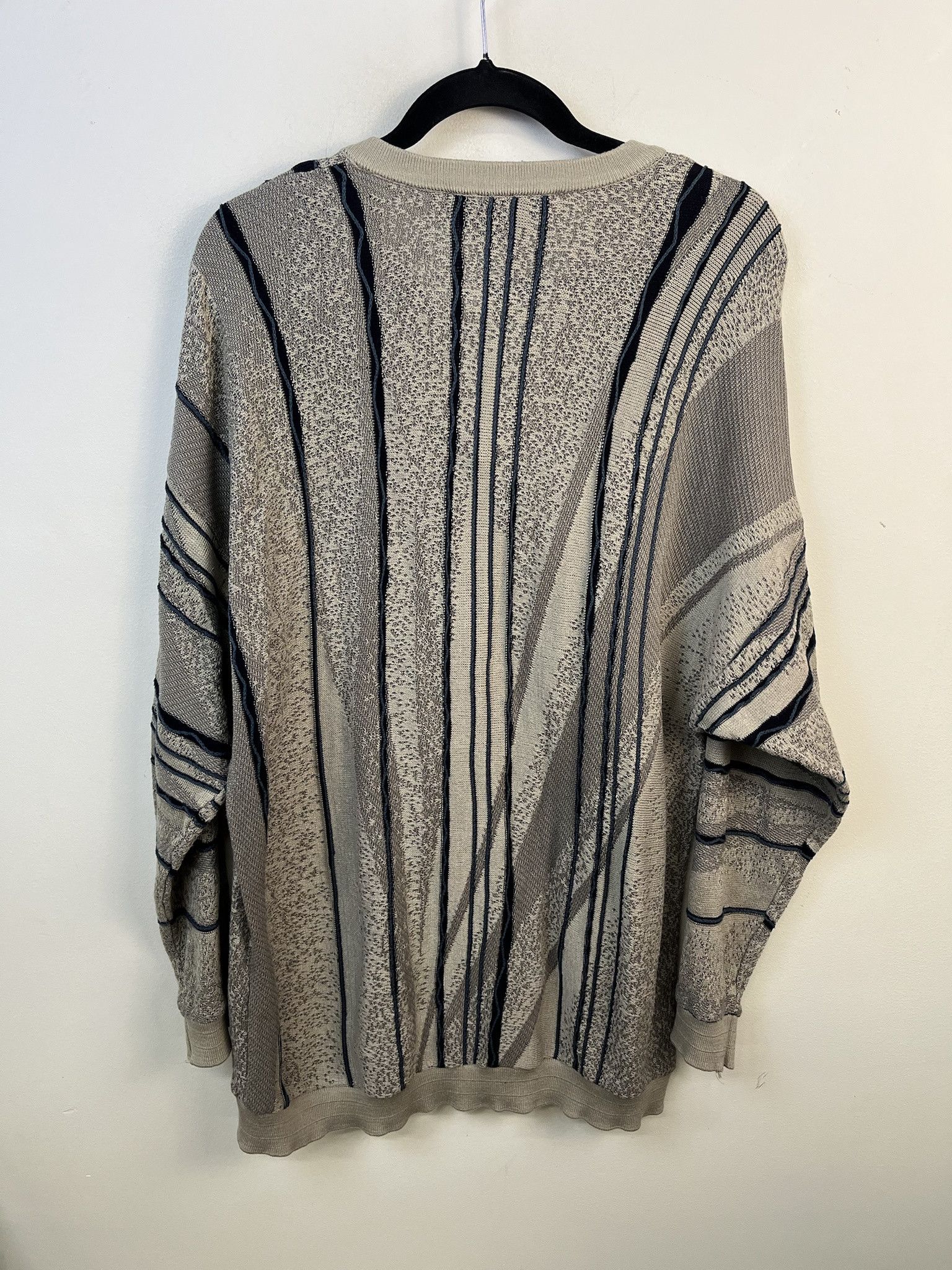 Vintage Vintage Knit Sweater 1990s Thick Knit Tundra Taupe Knit Sweater Size XXL Size US XXL / EU 58 / 5 - 3 Thumbnail
