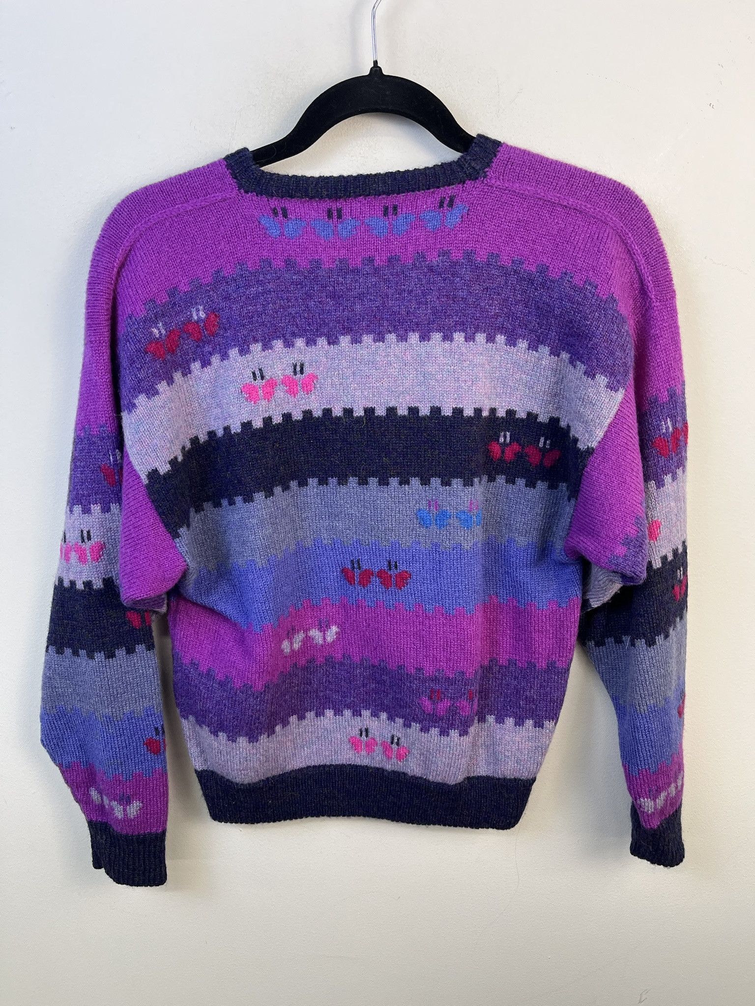 Vintage Vintage Knit Sweater 1990s Thick Knit Kilkenny Purple Butterfly Field Knit Swetaer Size S Size US S / EU 44-46 / 1 - 3 Thumbnail